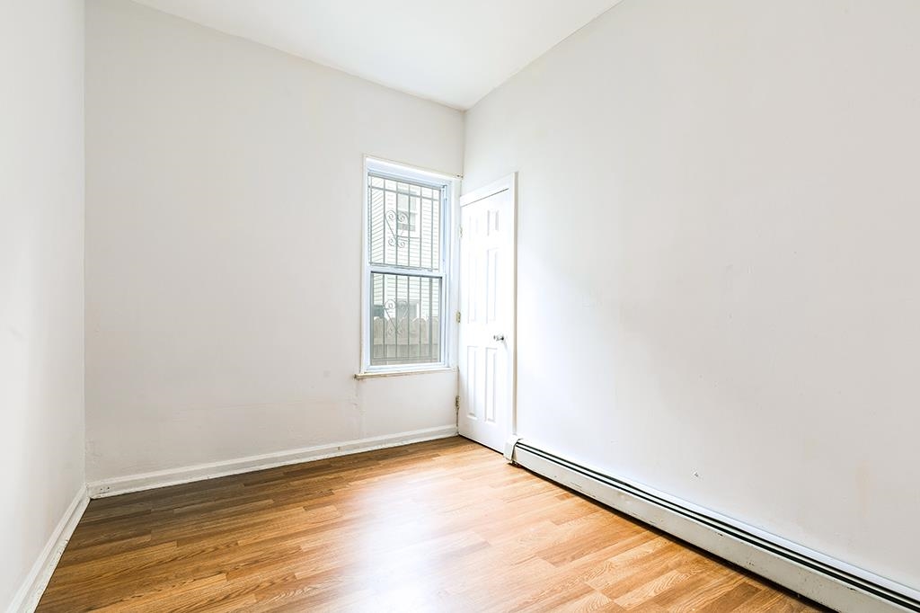 268 BERGEN AVE