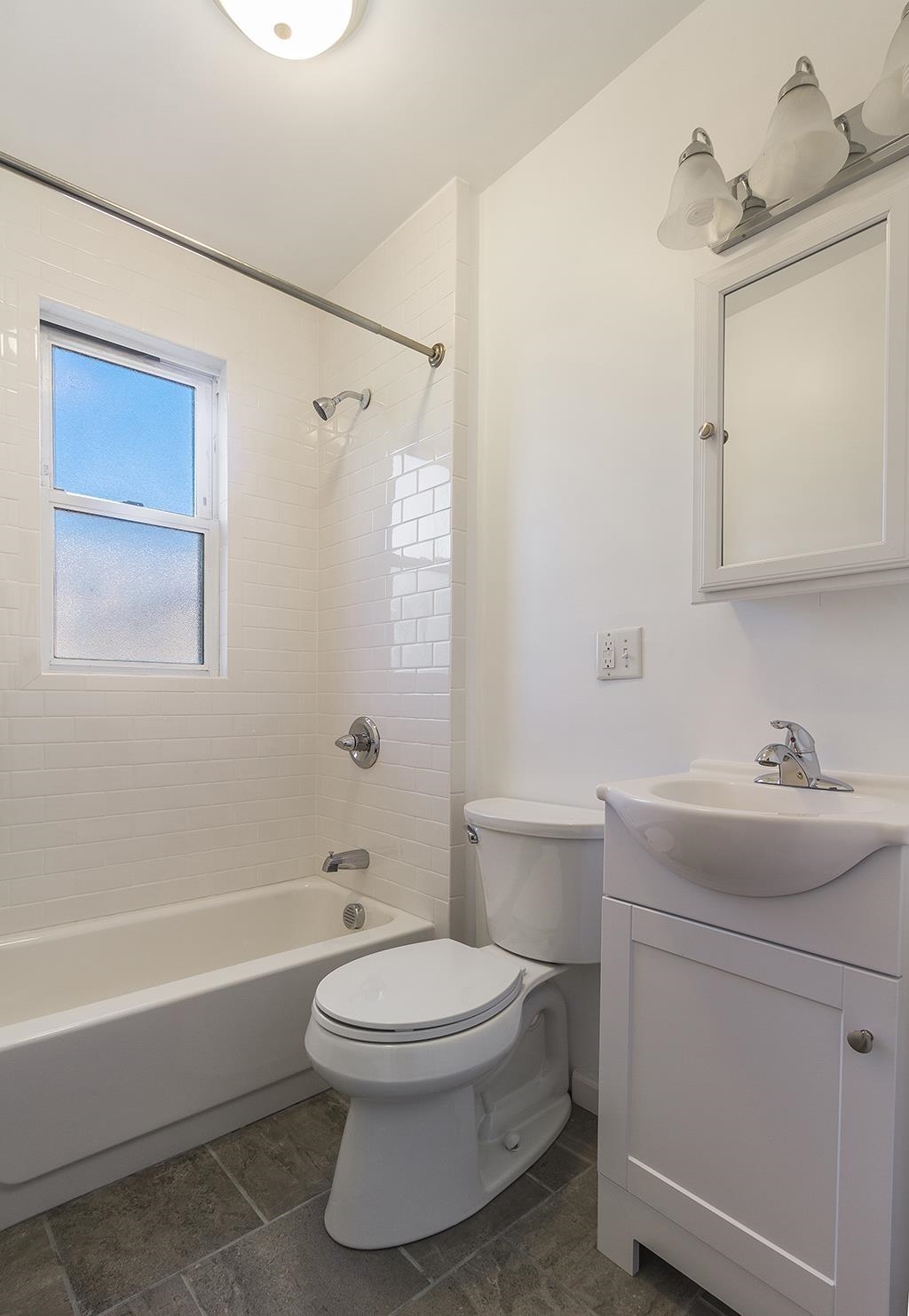33 WEST 24TH ST