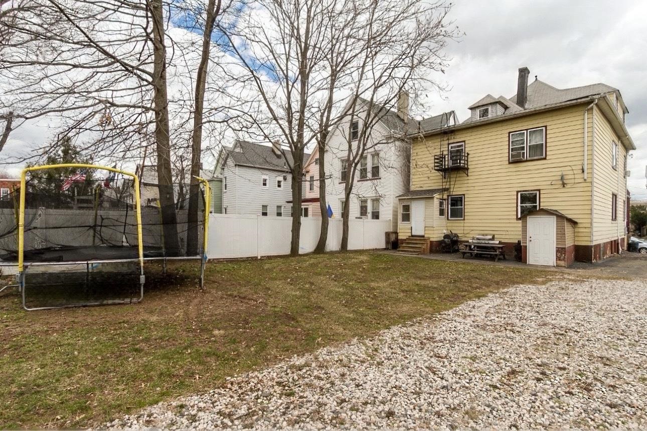 12-14 WEST 31ST ST