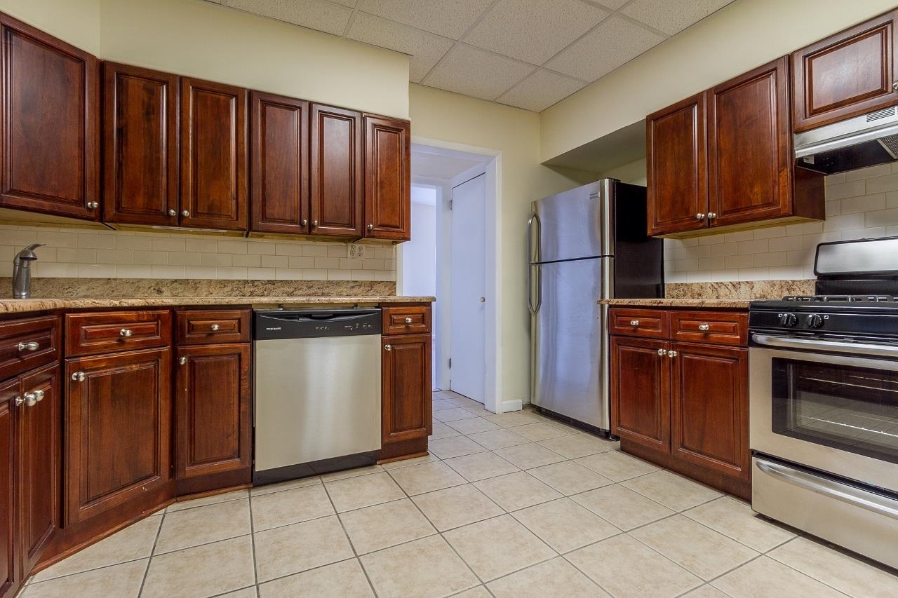 12-14 WEST 31ST ST