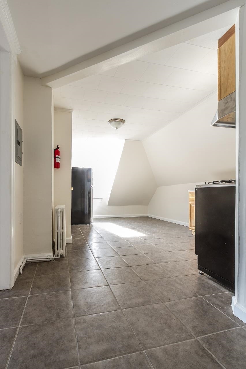 12-14 WEST 31ST ST