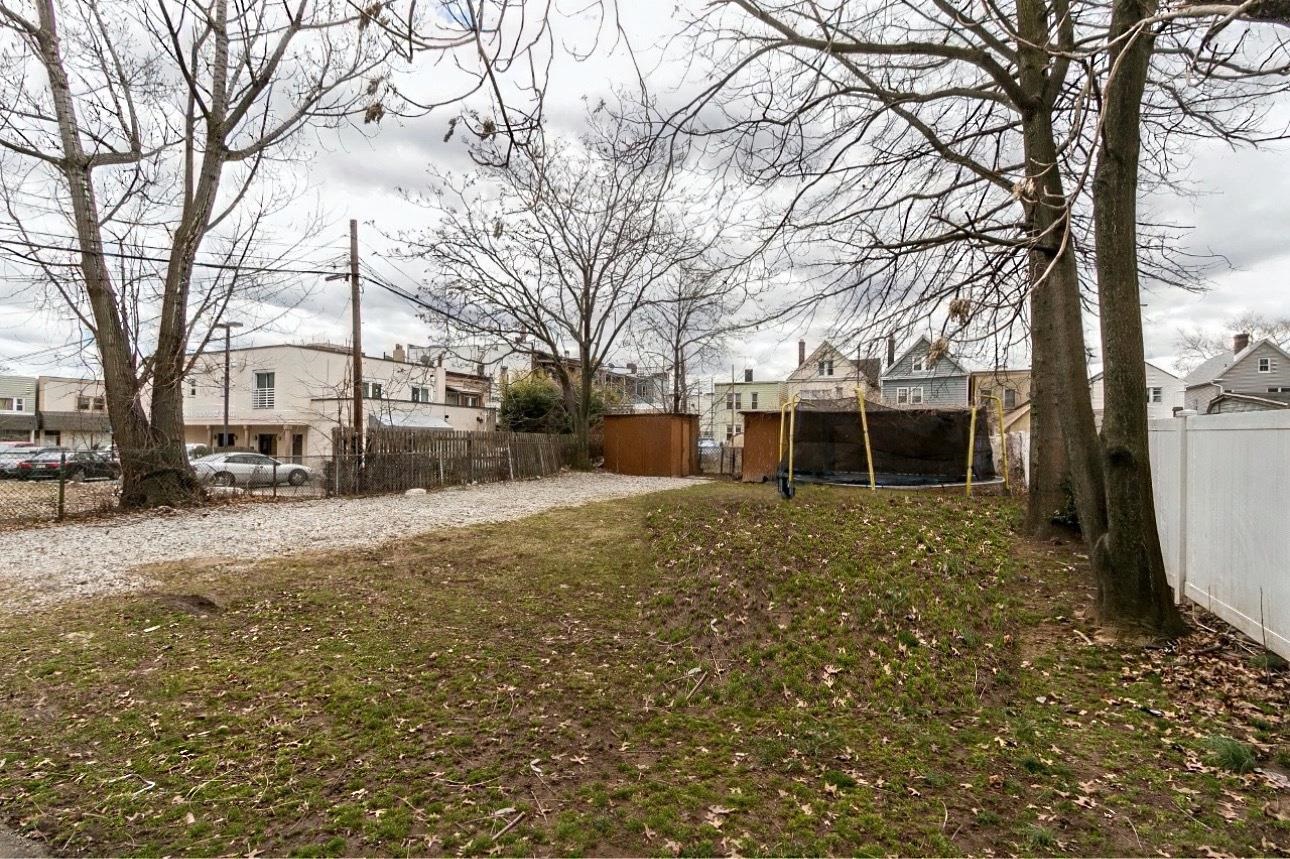 12-14 WEST 31ST ST