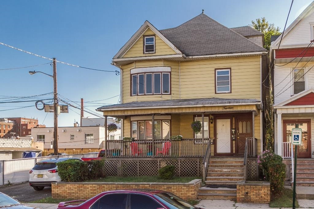12-14 WEST 31ST ST