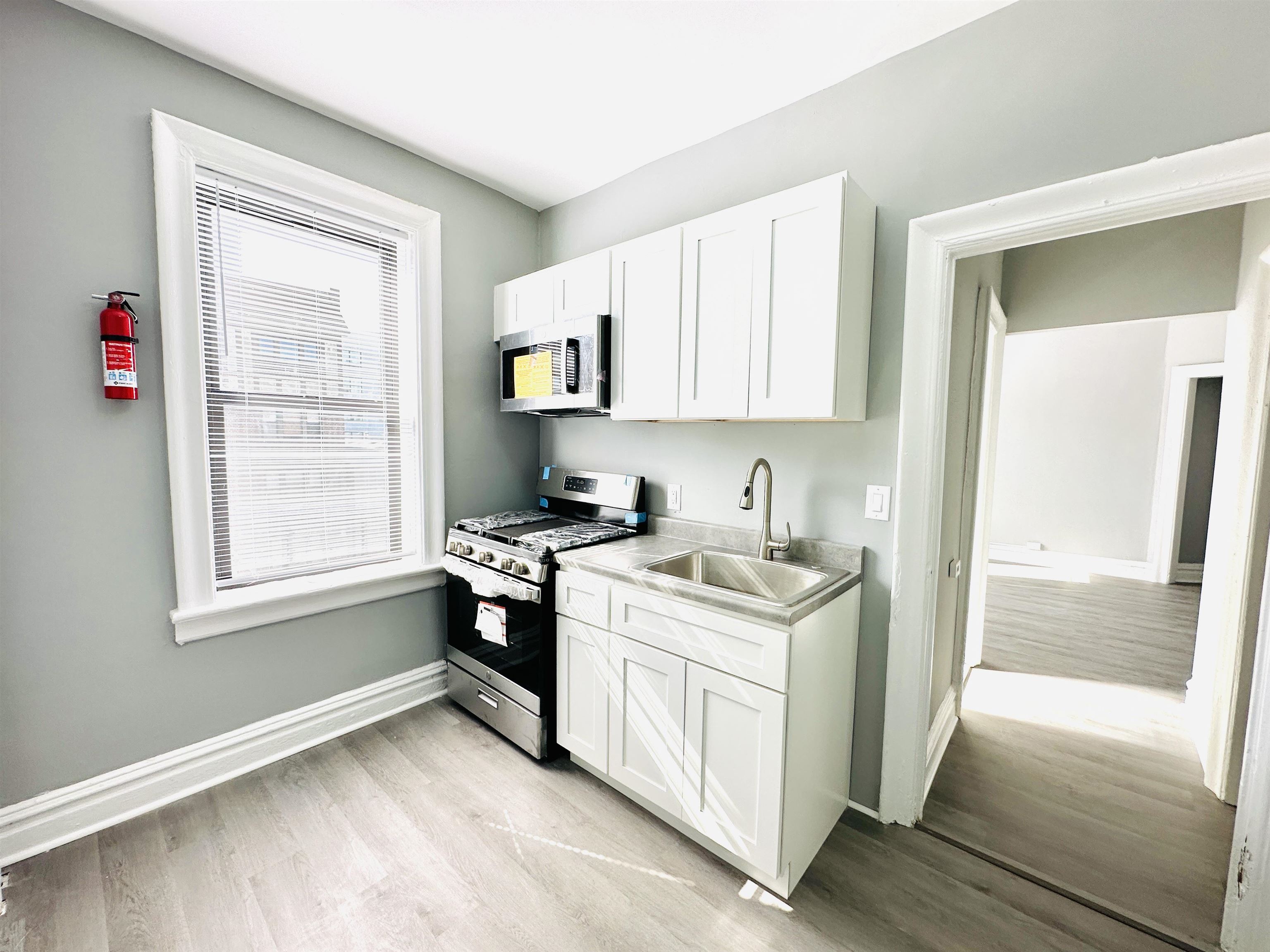 117 CORBIN AVE Unit: 303