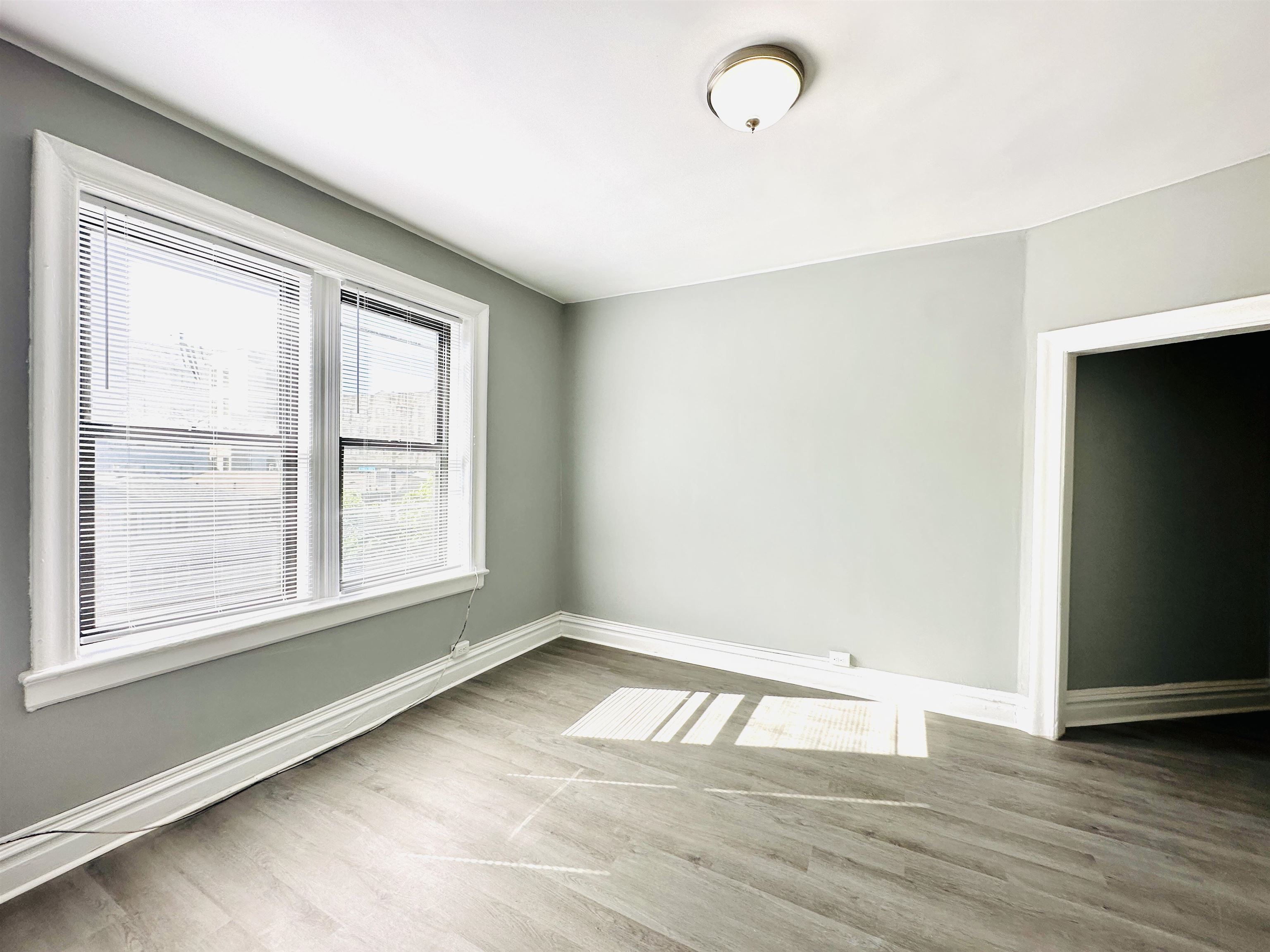 117 CORBIN AVE Unit: 303