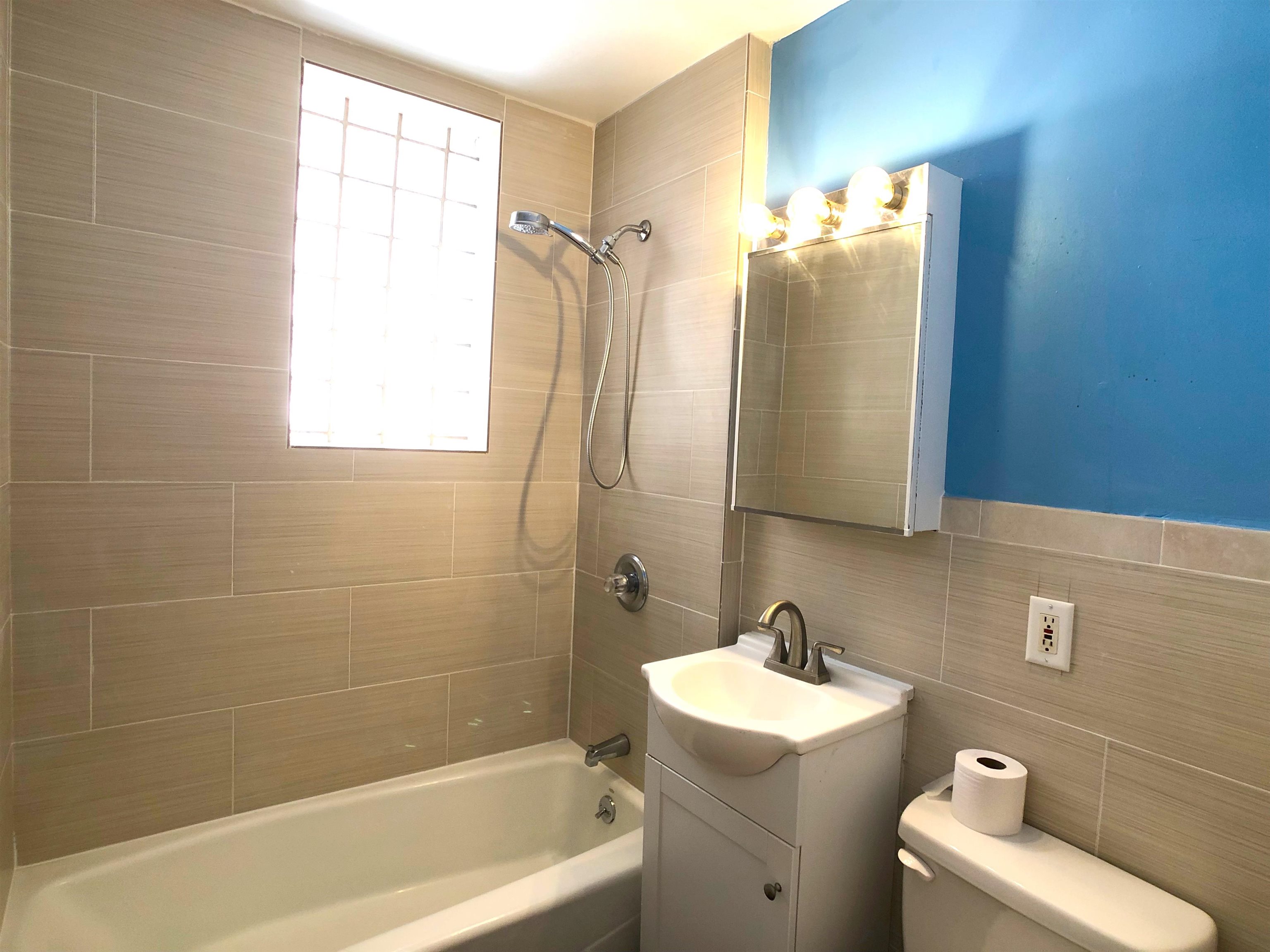 2700 KENNEDY BLVD Unit: 408