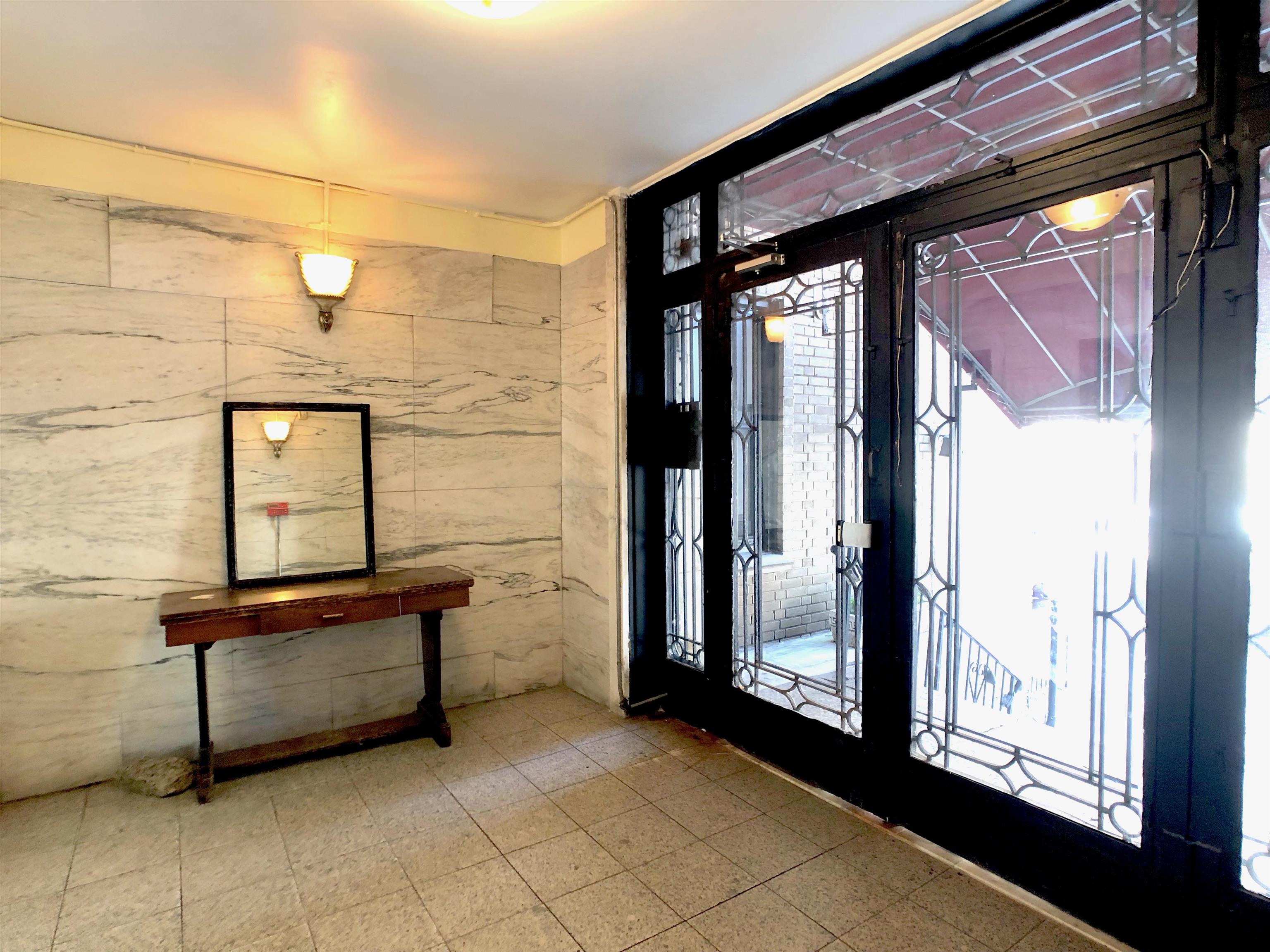 2700 KENNEDY BLVD Unit: 408