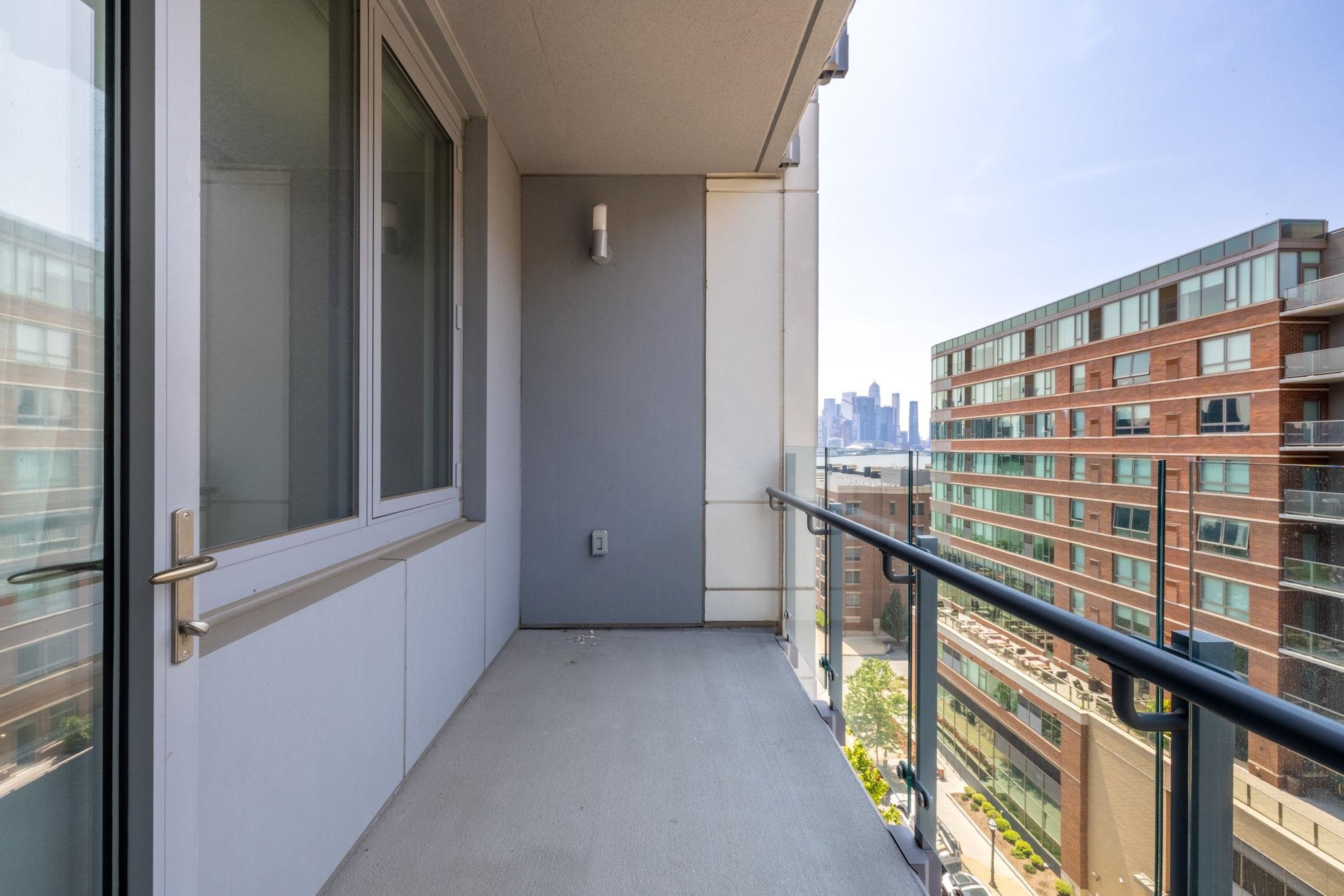 9 AVENUE AT PORT IMPERIAL Unit: 918