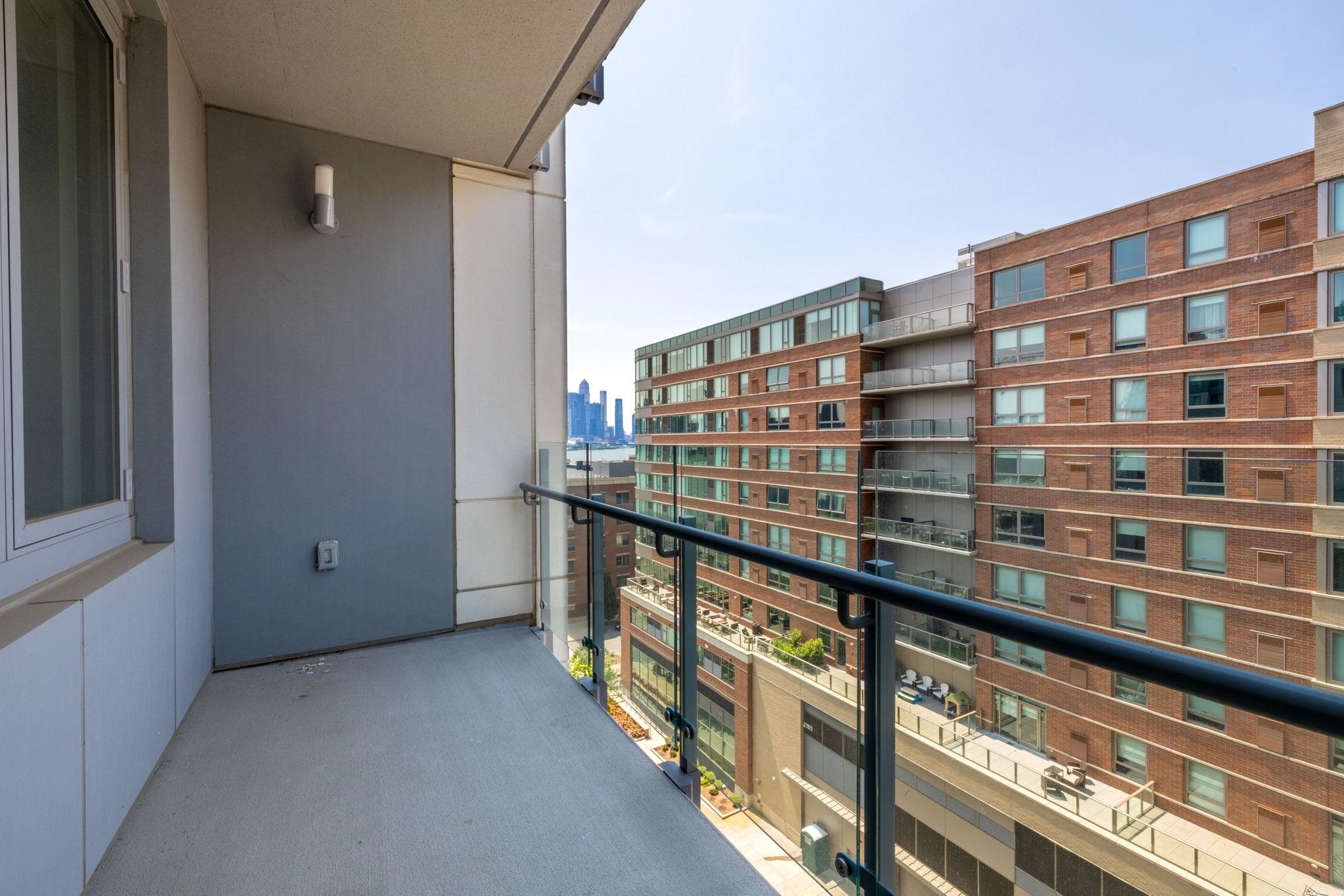 9 AVENUE AT PORT IMPERIAL Unit: 918