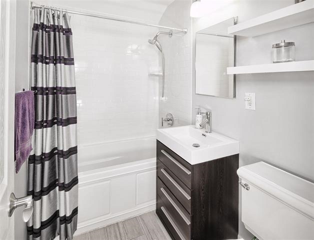 341 MONMOUTH ST Unit: 410D