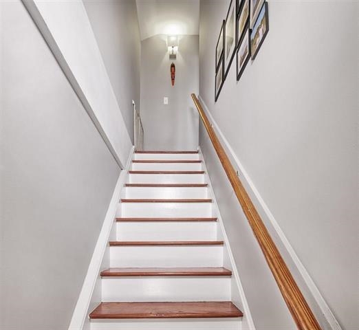 341 MONMOUTH ST Unit: 410D