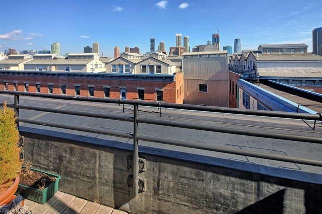 341 MONMOUTH ST Unit: 410D