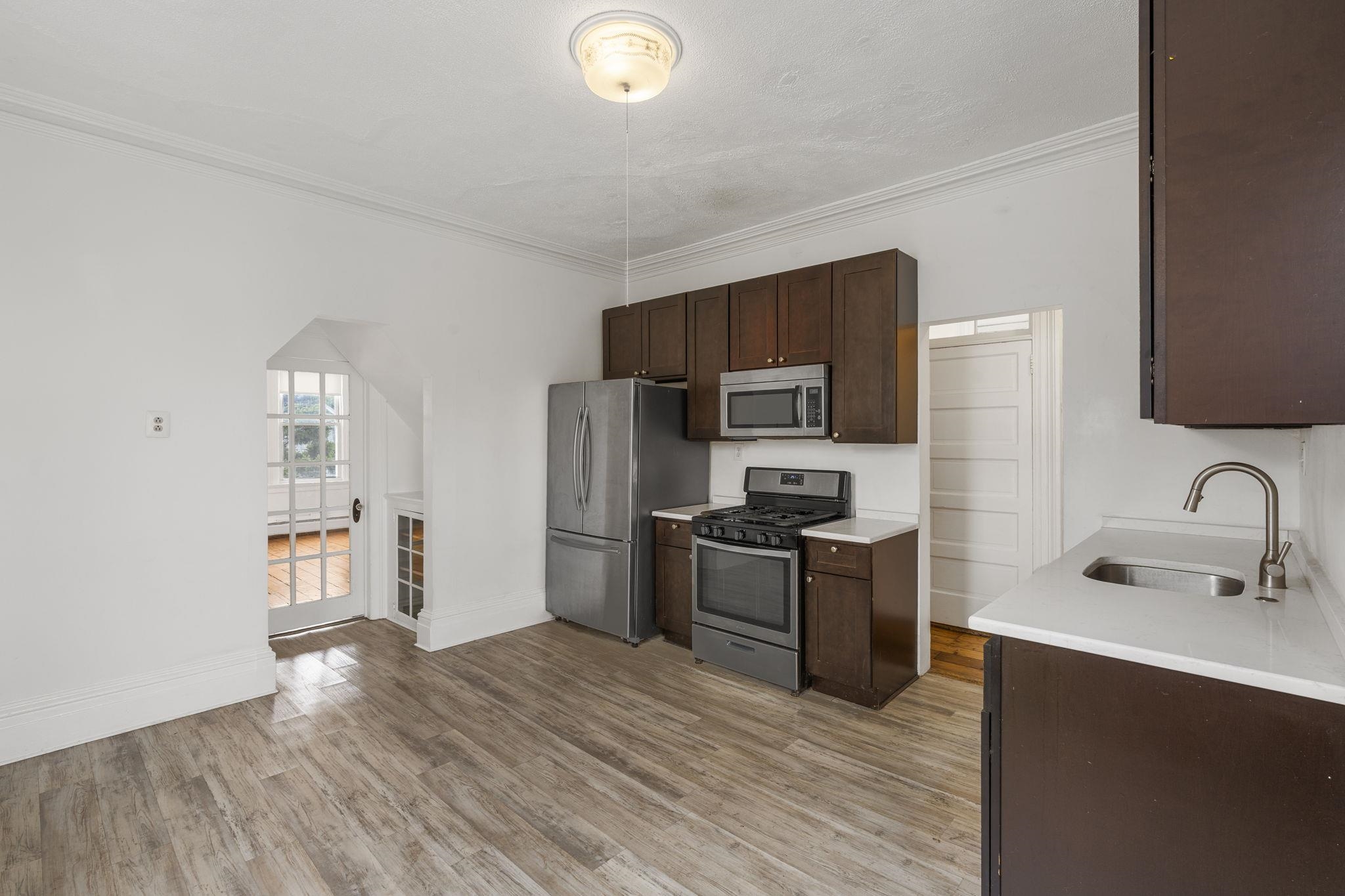82 PROSPECT ST