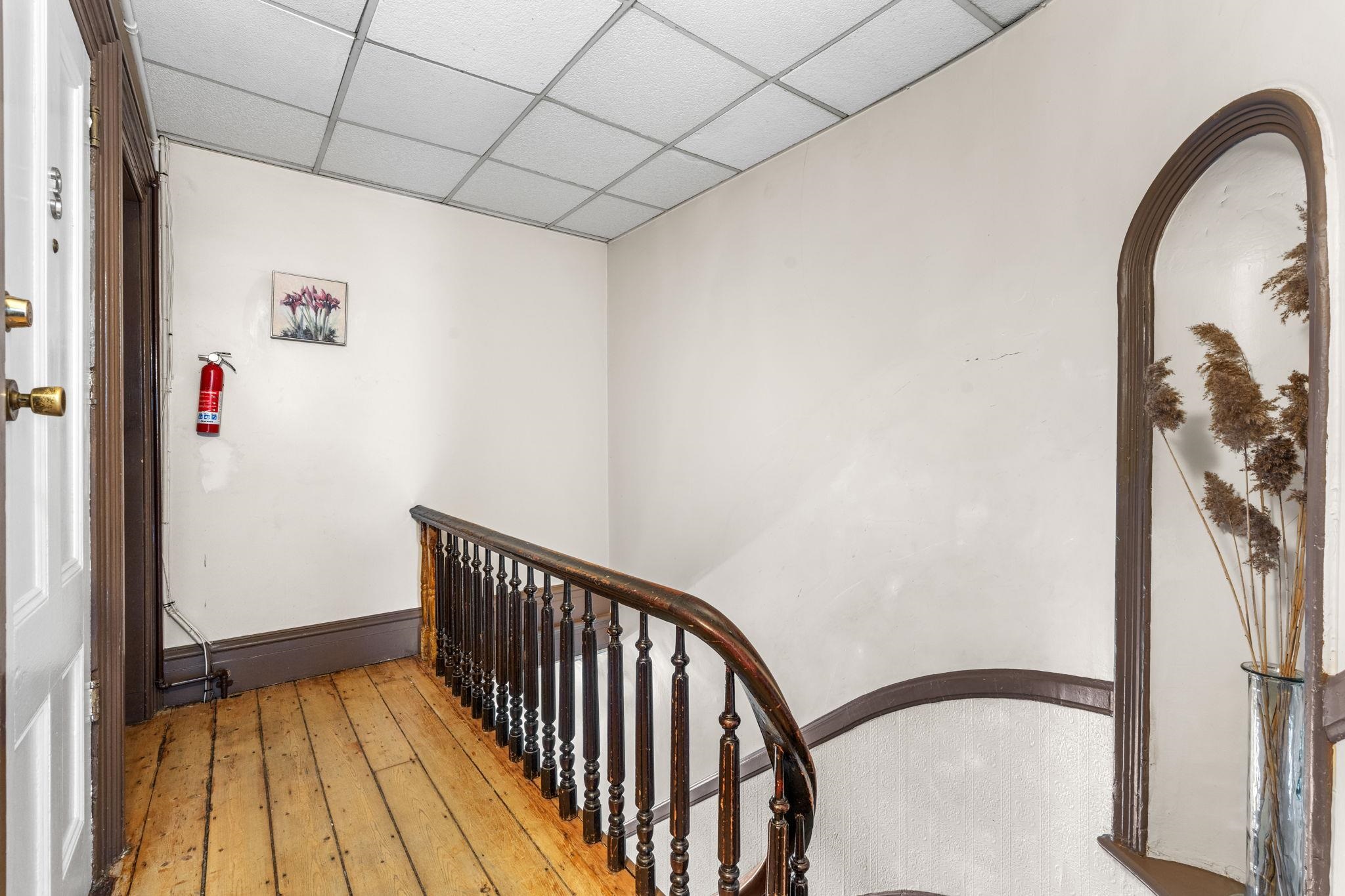 82 PROSPECT ST