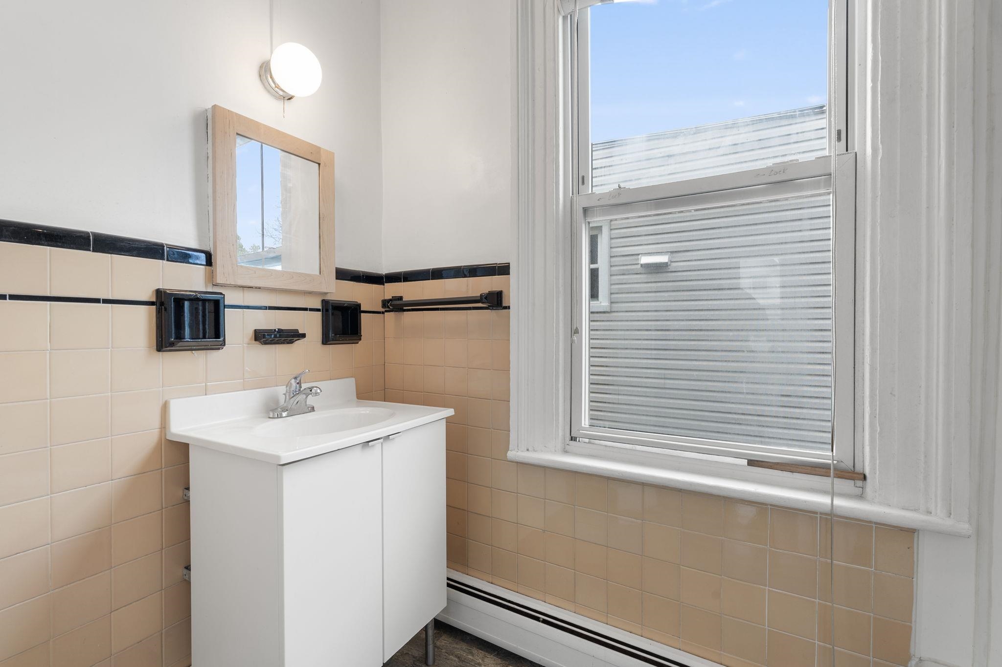 82 PROSPECT ST
