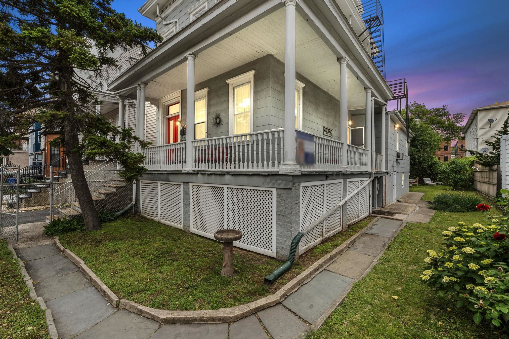 82 PROSPECT ST