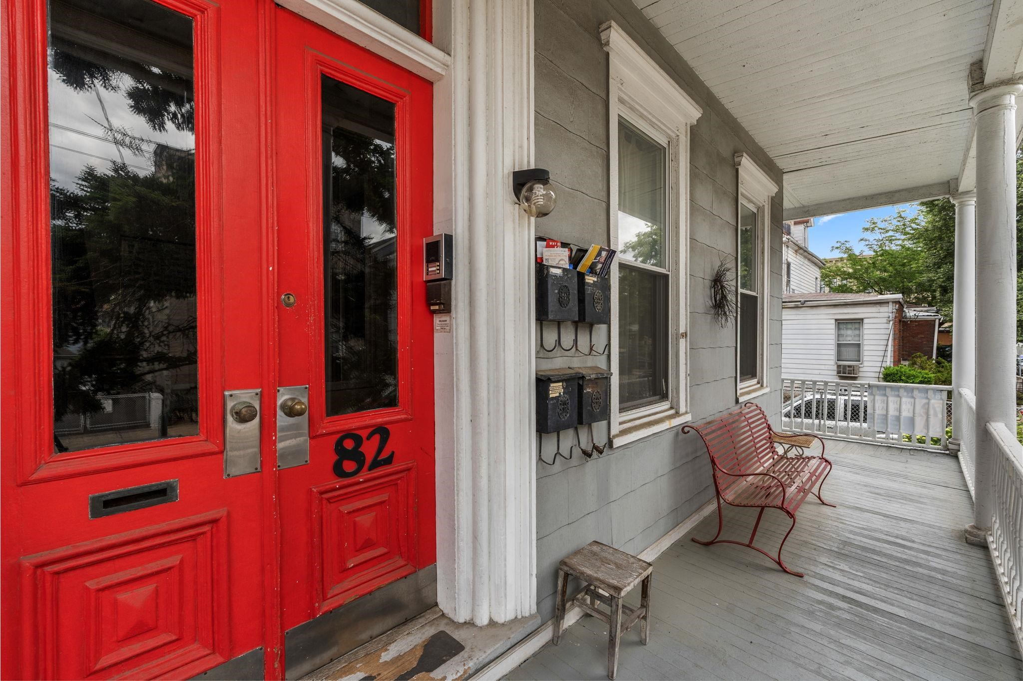 82 PROSPECT ST