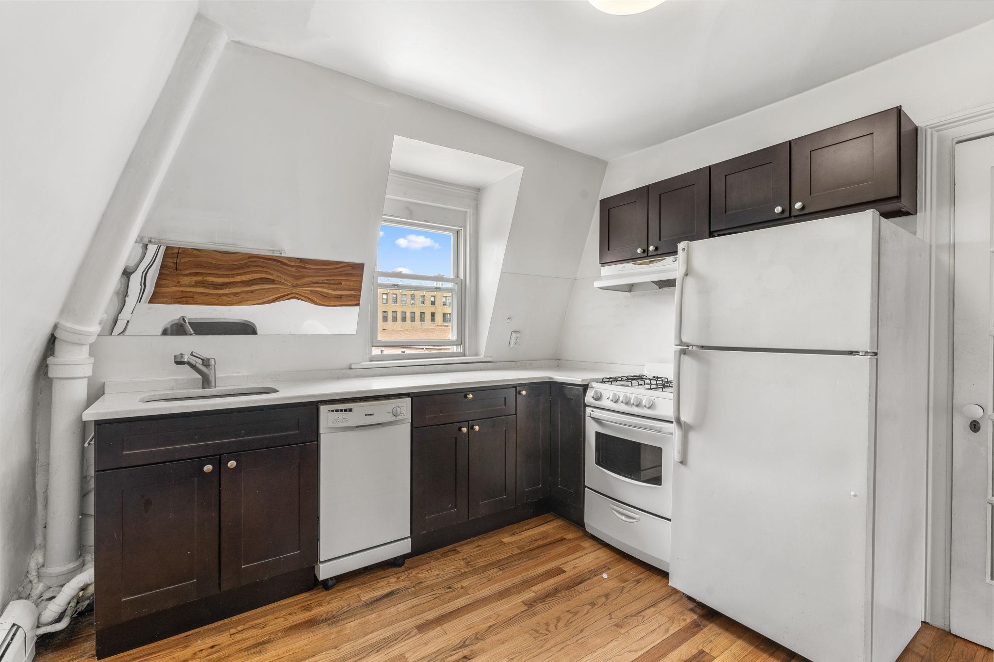 82 PROSPECT ST