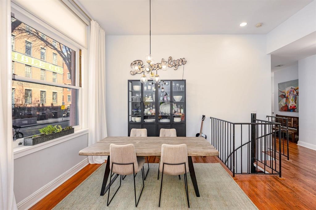167 WAYNE ST Unit: T-104