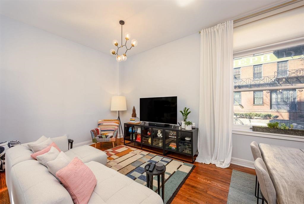 167 WAYNE ST Unit: T-104