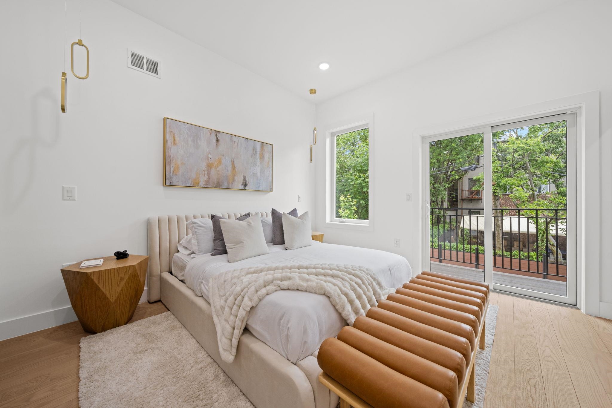 248 NEW YORK AVE Unit: 1