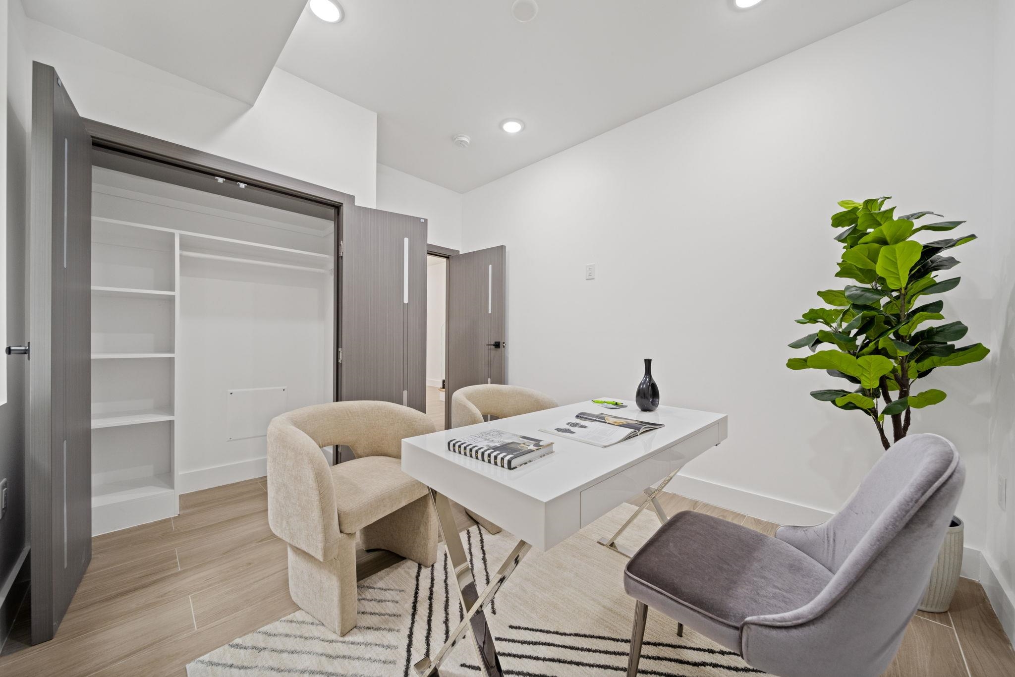 248 NEW YORK AVE Unit: 1