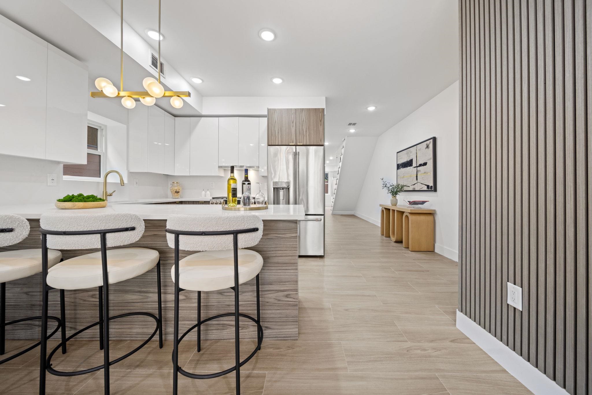 248 NEW YORK AVE Unit: 1