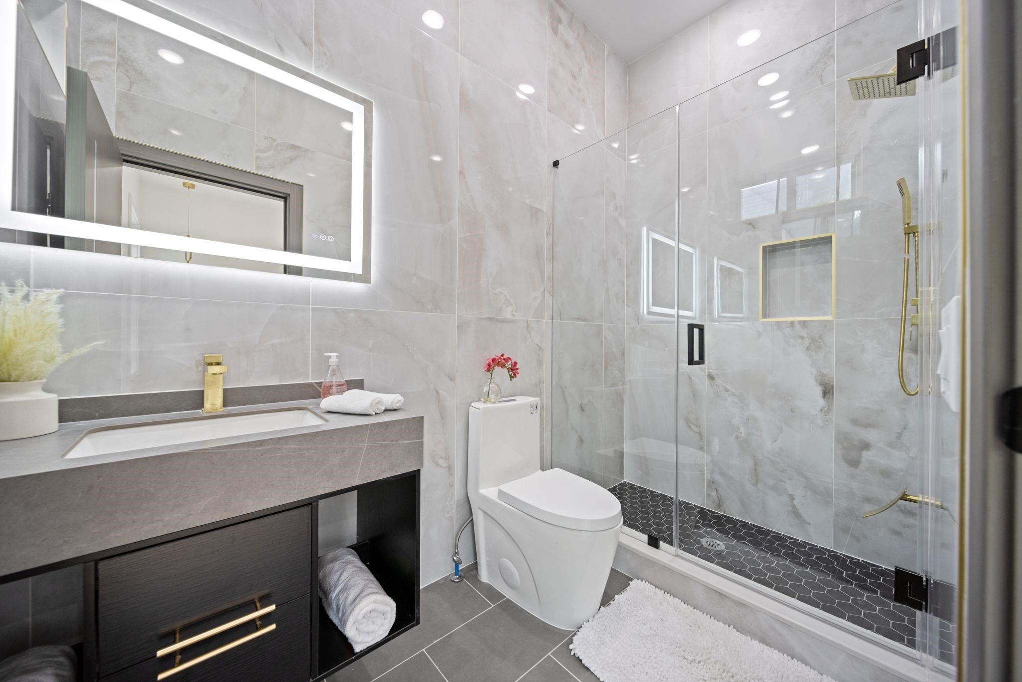 248 NEW YORK AVE Unit: 1
