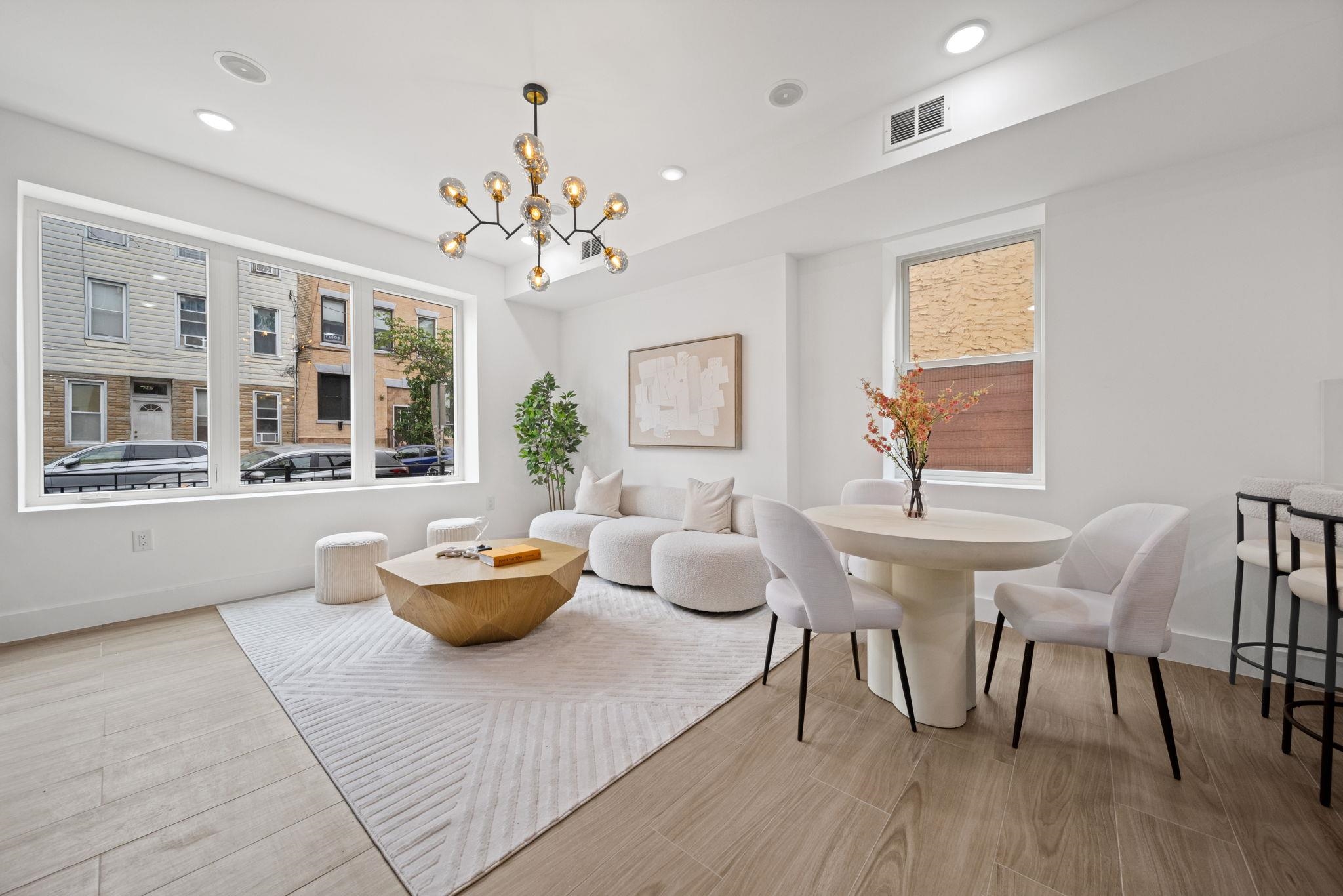 248 NEW YORK AVE Unit: 1