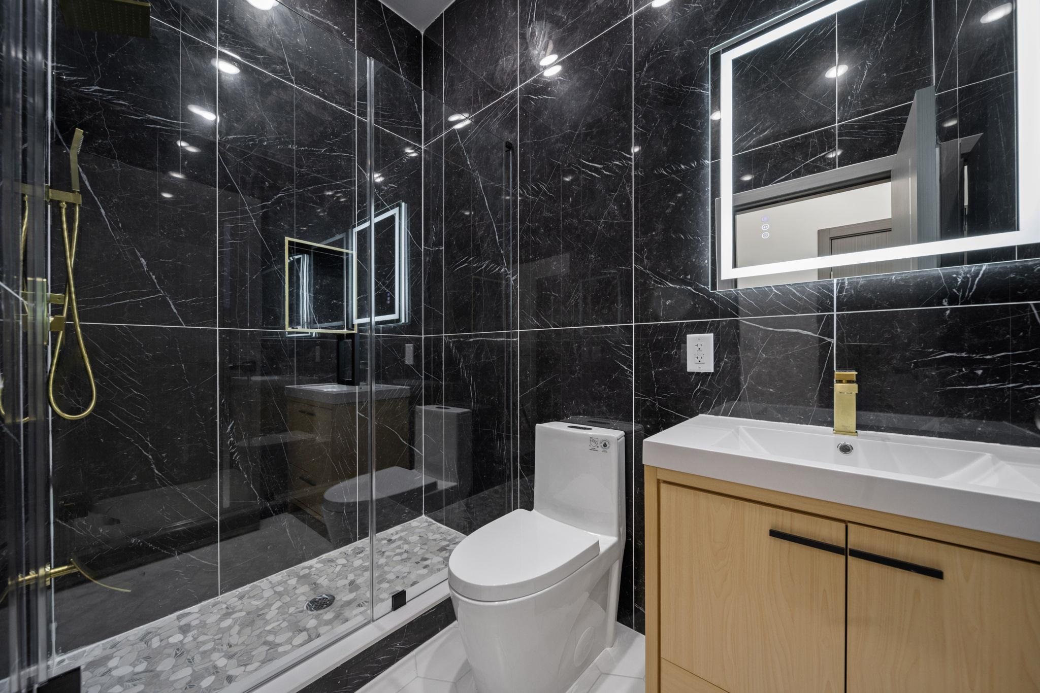 248 NEW YORK AVE Unit: 1
