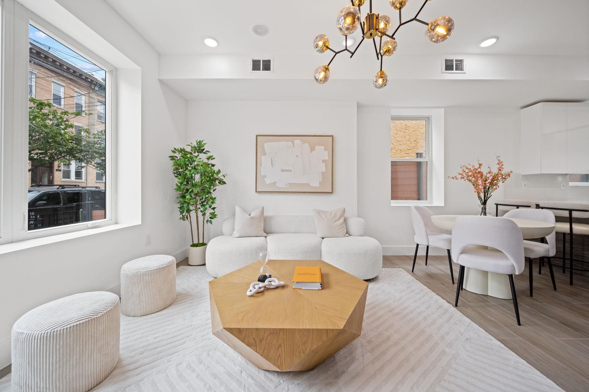 248 NEW YORK AVE Unit: 1