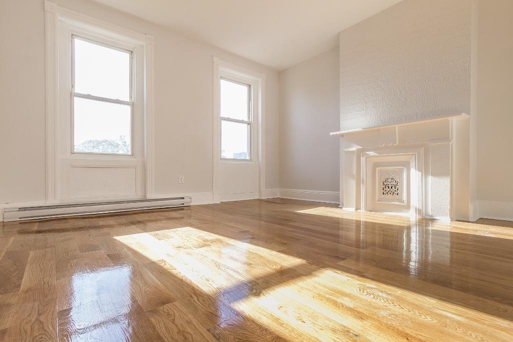 130 ORIENT AVE