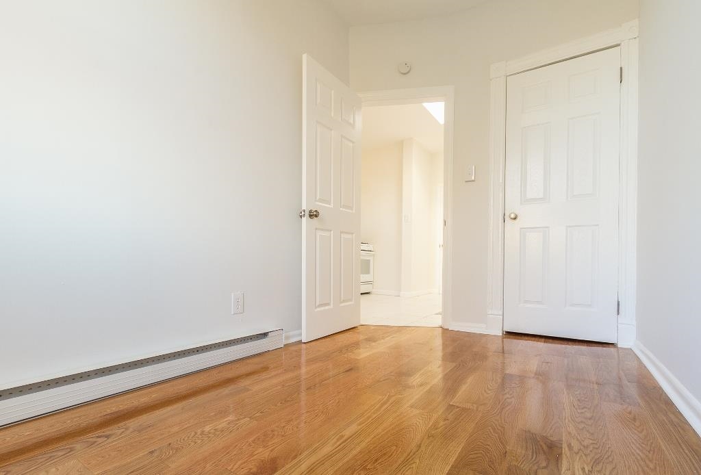 130 ORIENT AVE