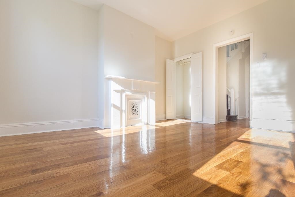 130 ORIENT AVE