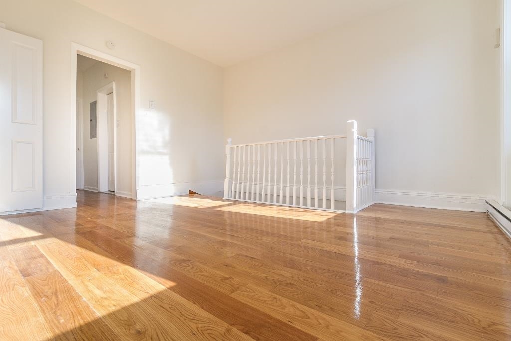 130 ORIENT AVE