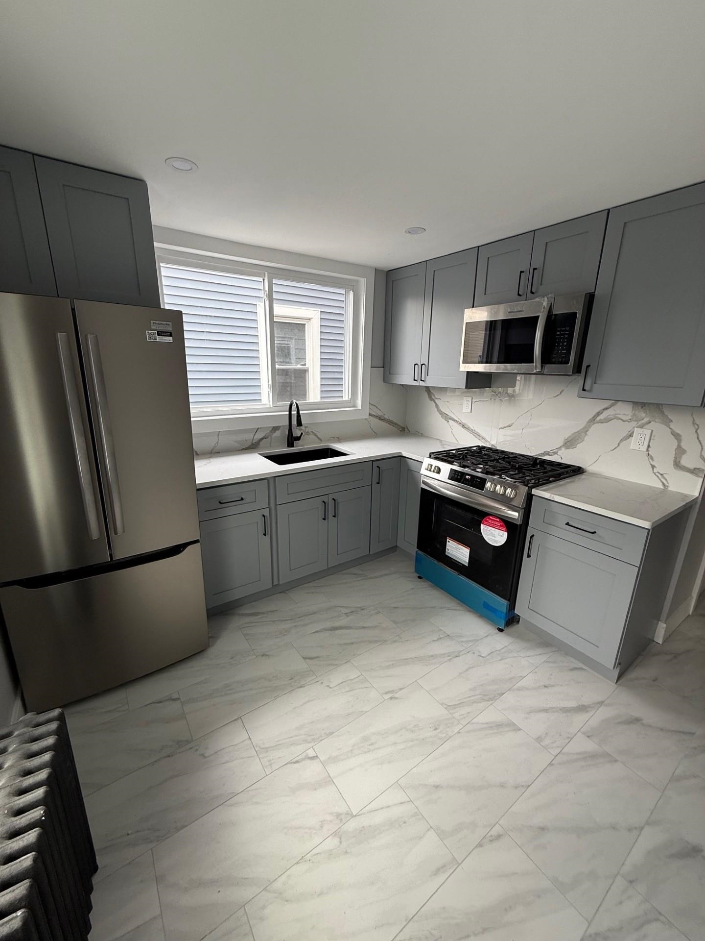 8516 3RD AVE Unit: 1