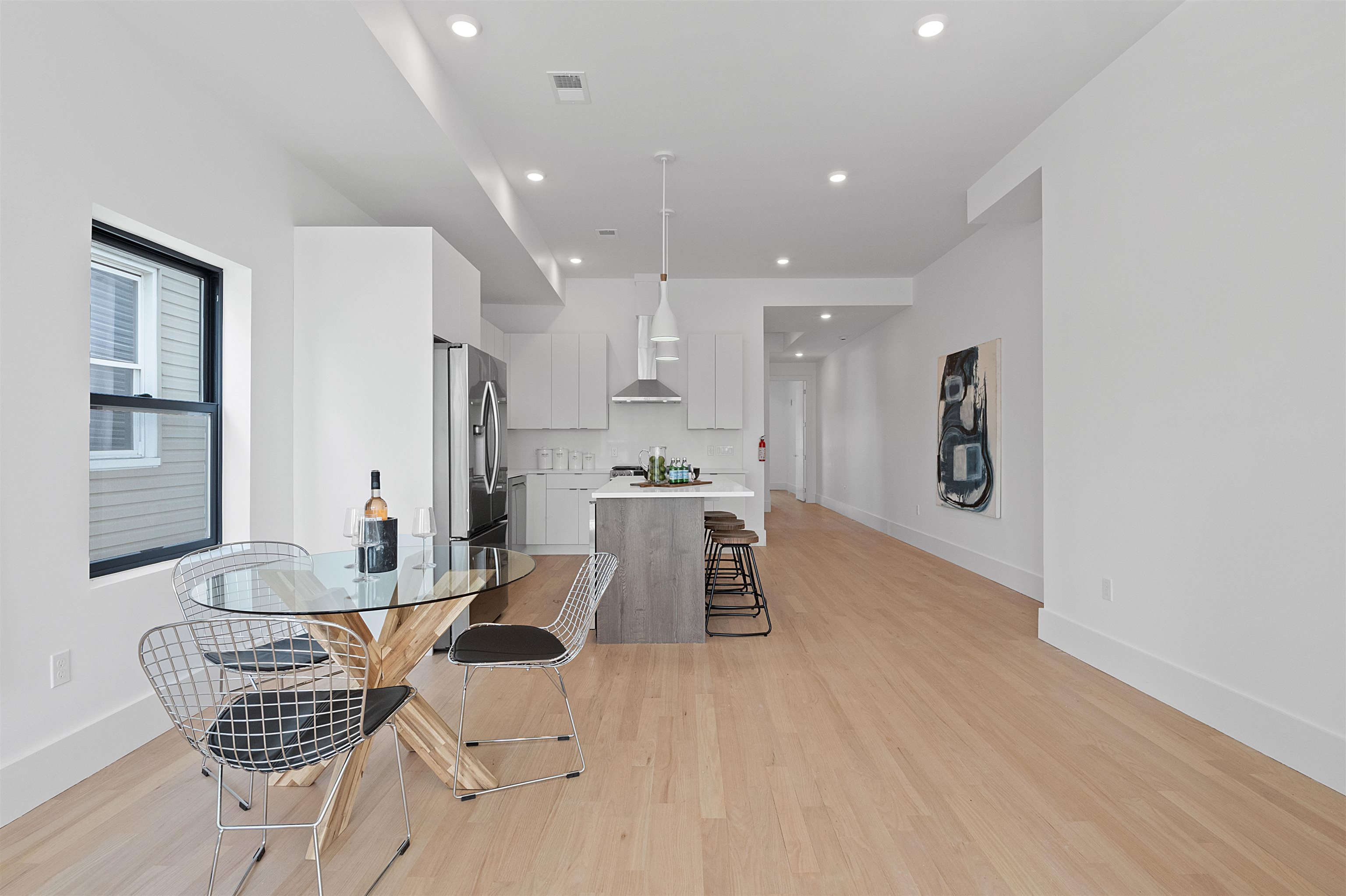 206 FULTON AVE Unit: #2