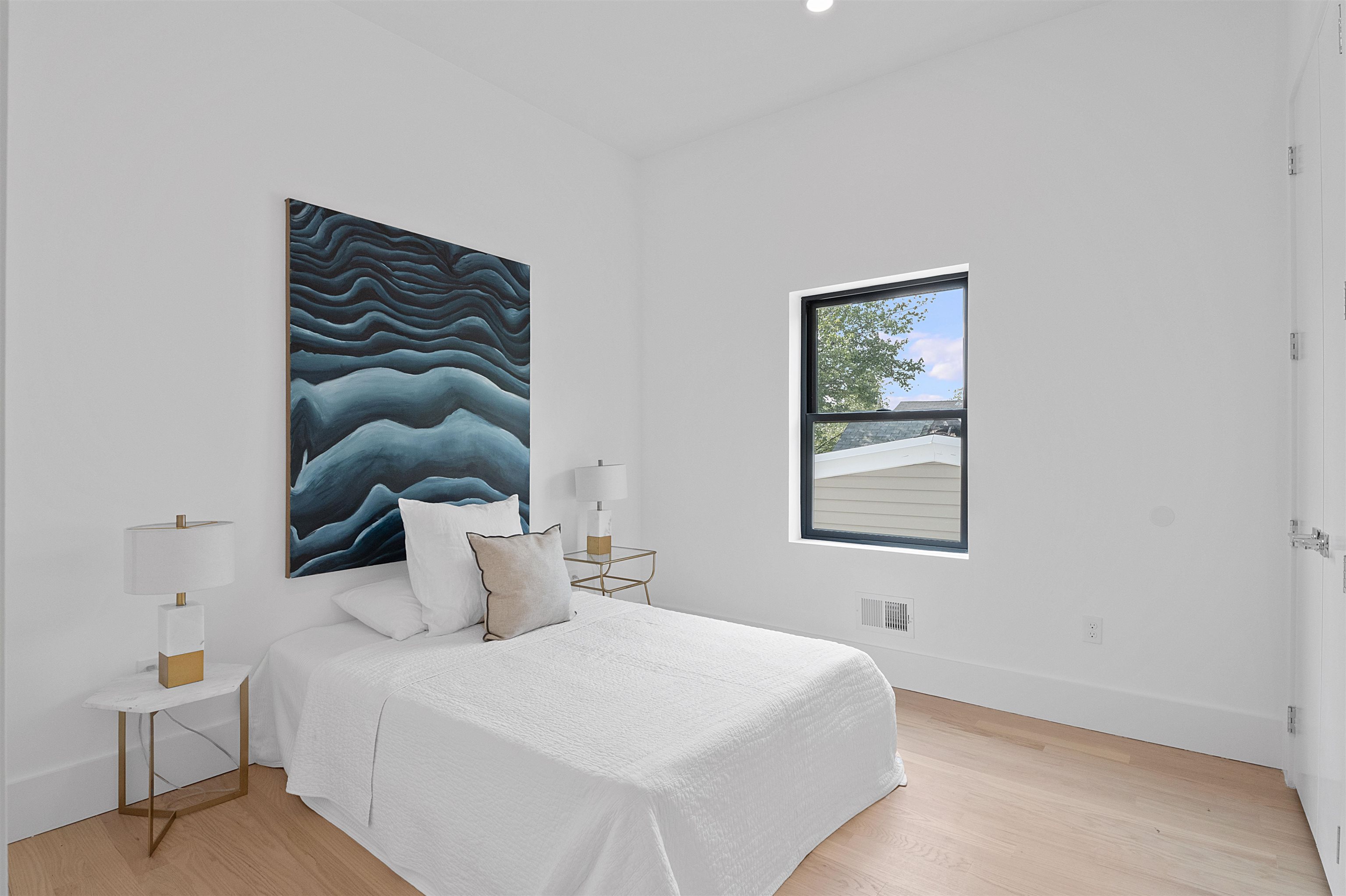 206 FULTON AVE Unit: #2