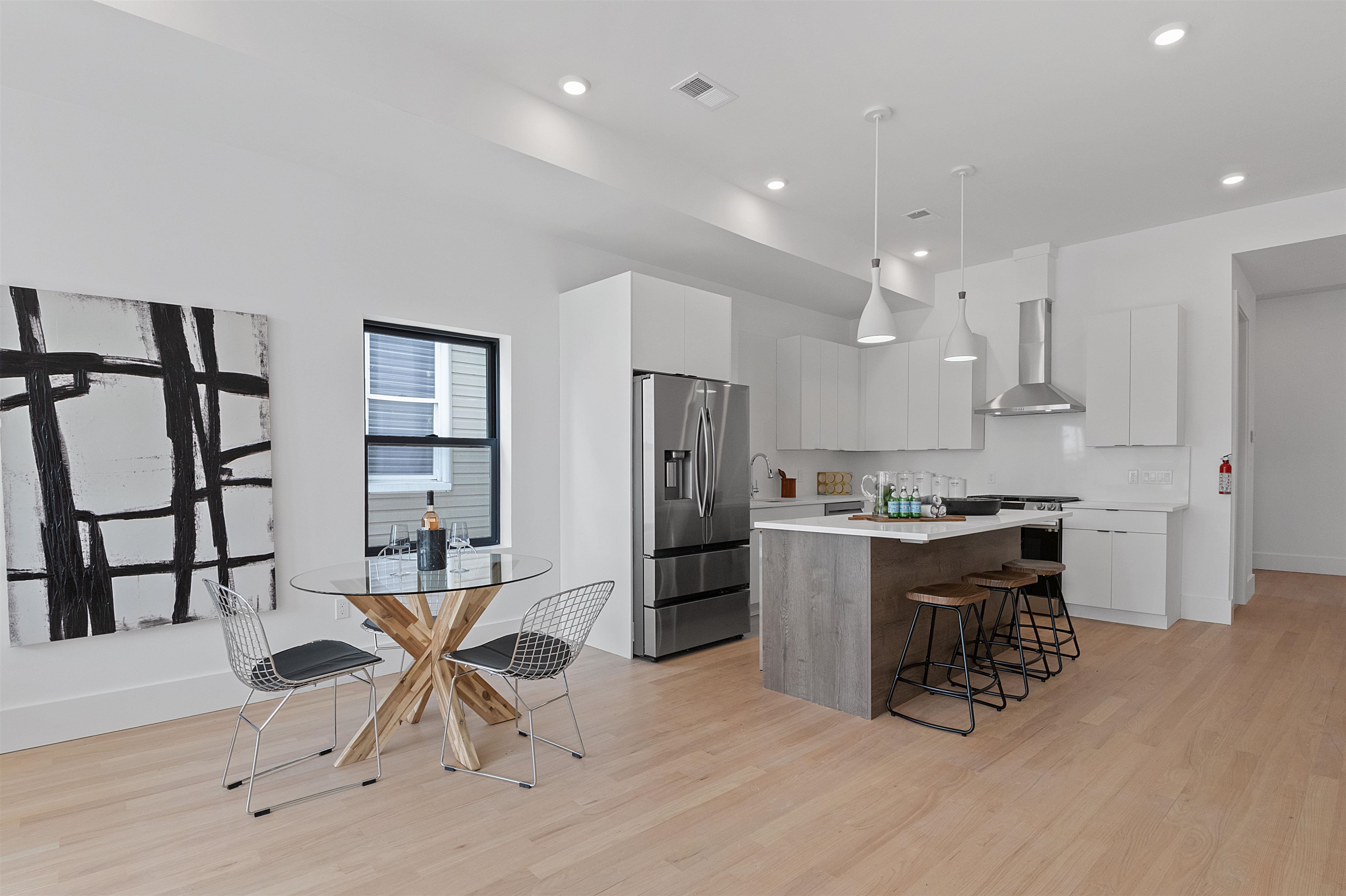 206 FULTON AVE Unit: #2