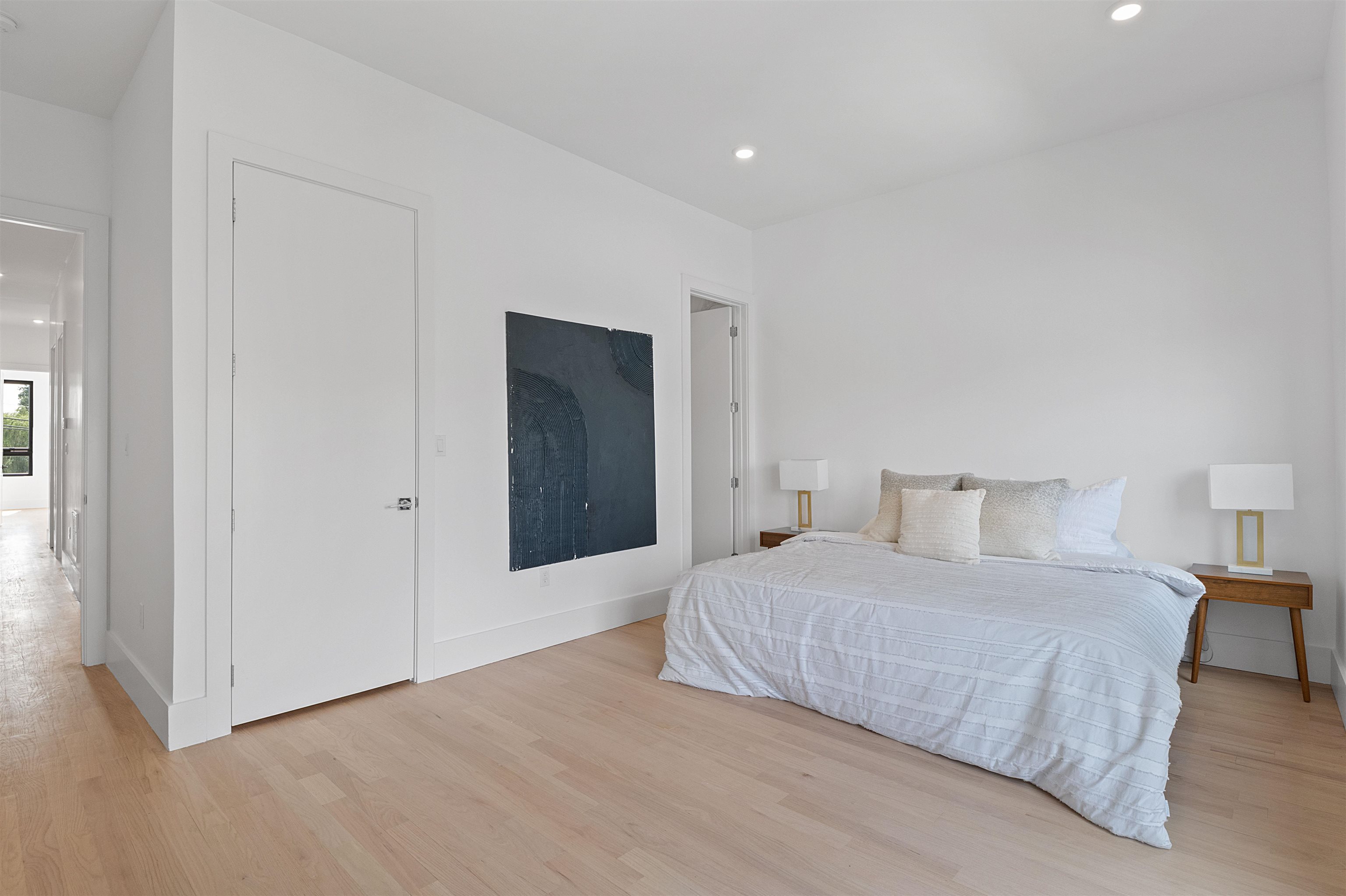 206 FULTON AVE Unit: #2