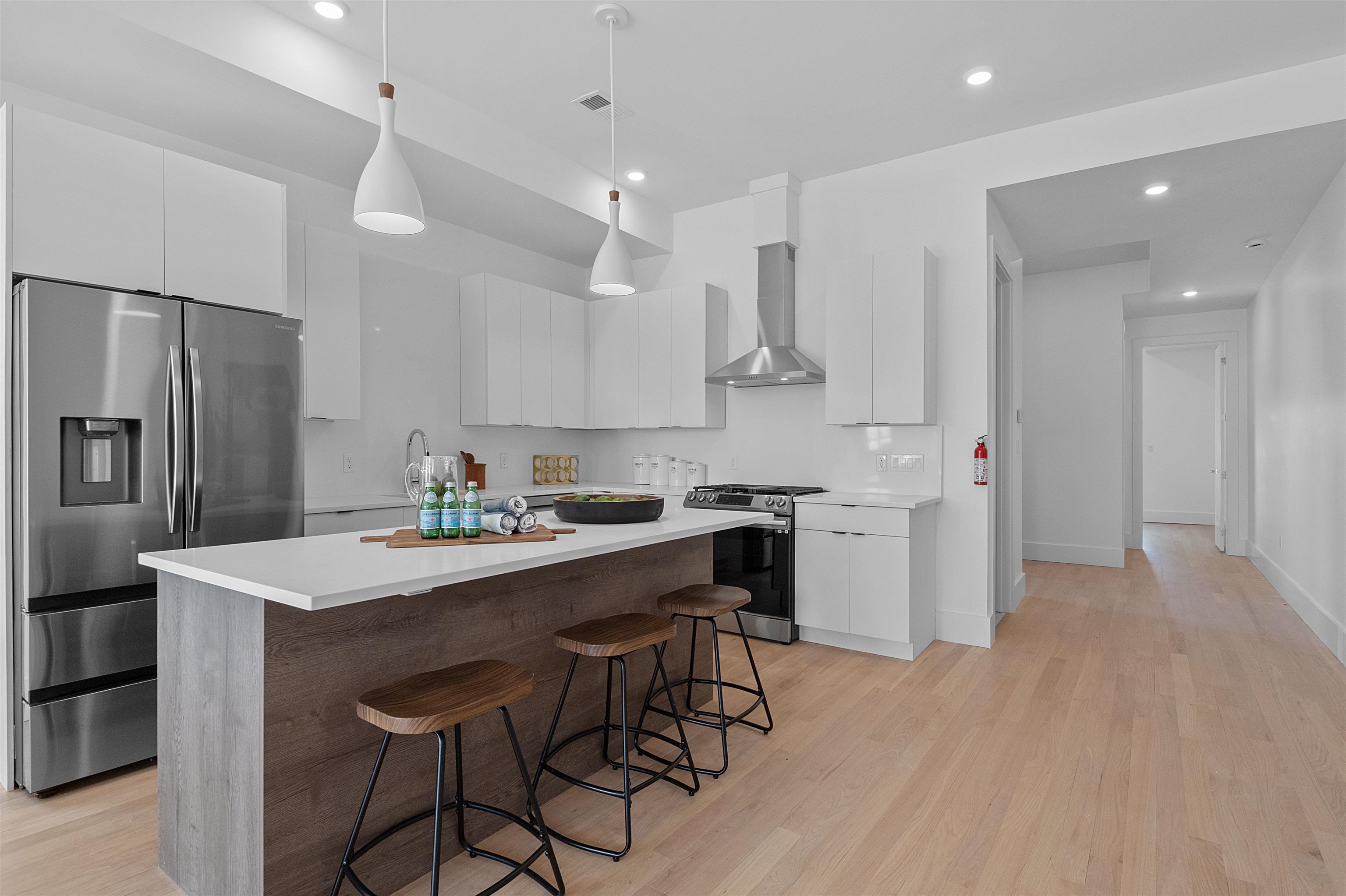 206 FULTON AVE Unit: #2