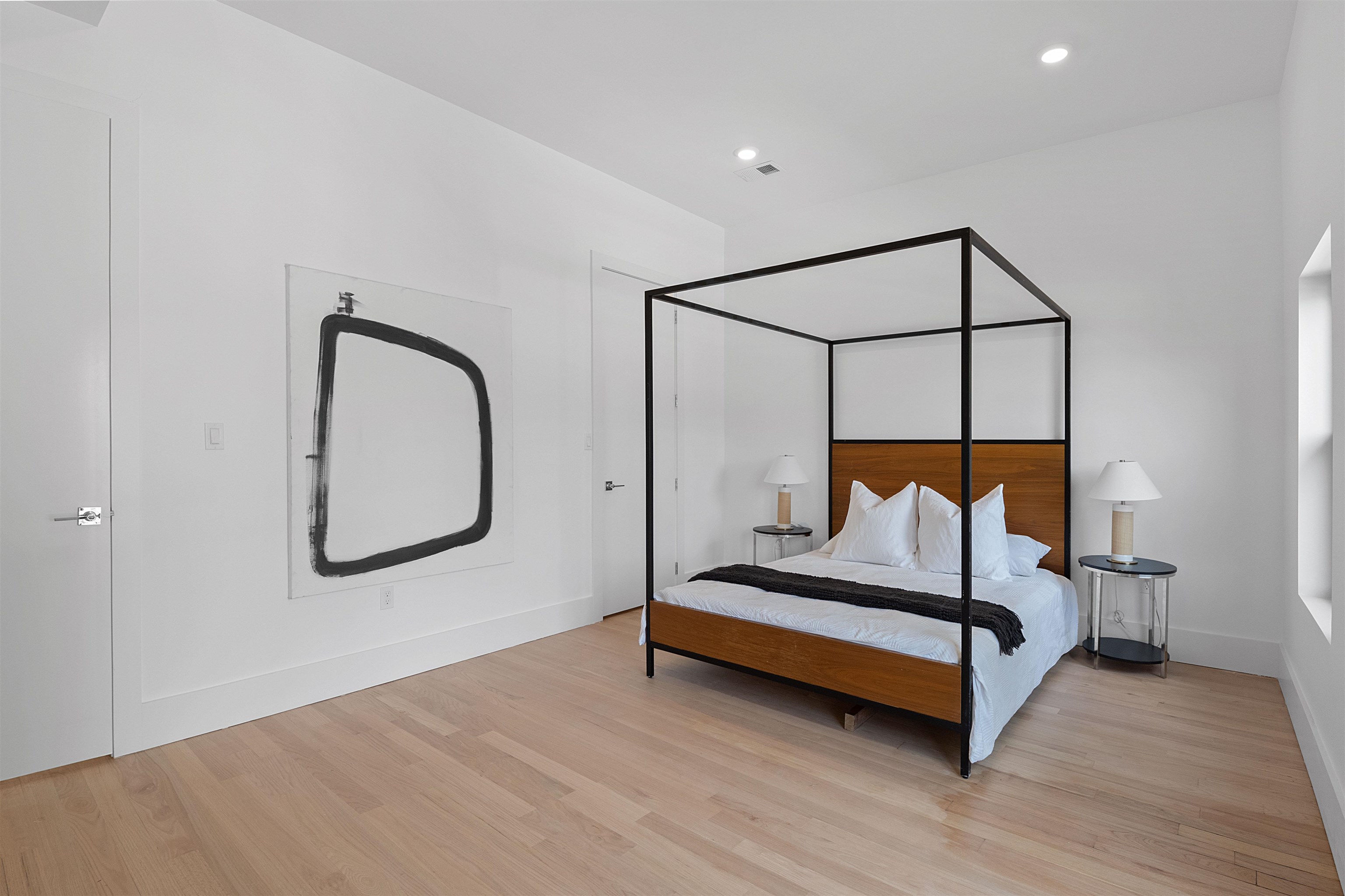 206 FULTON AVE Unit: #2
