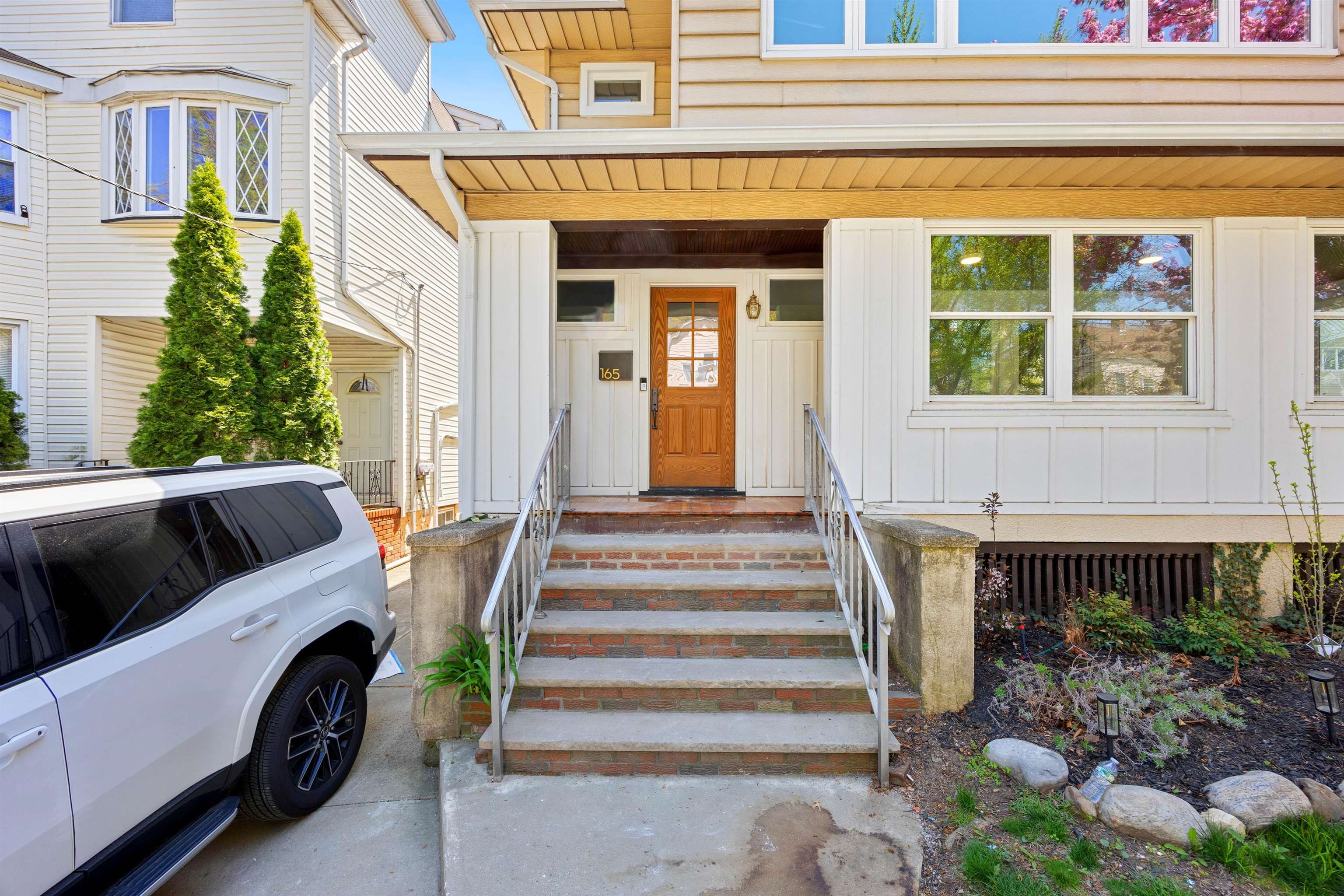 165 HOME AVE Unit: A
