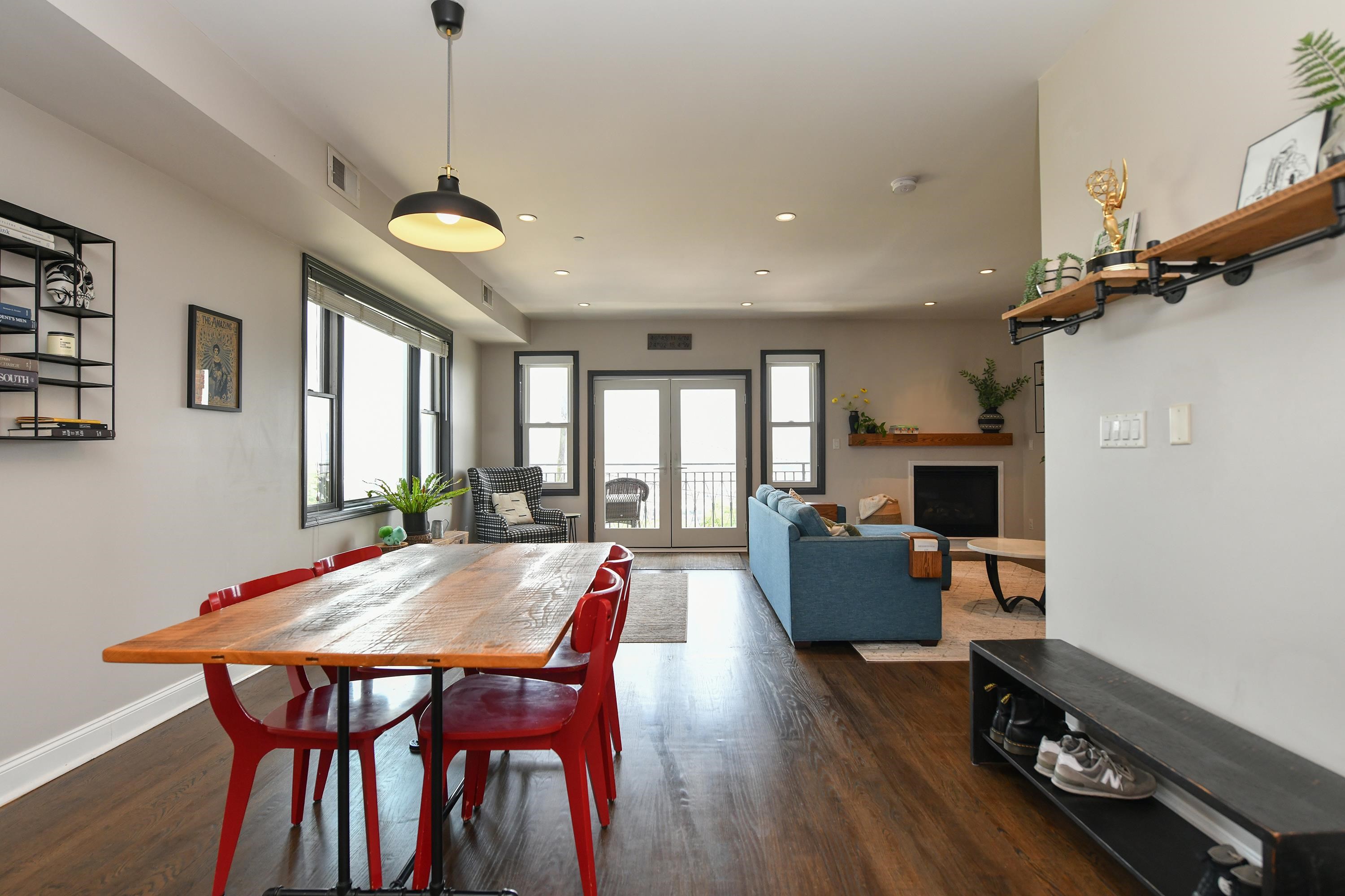 307 MANHATTAN AVE Unit: B