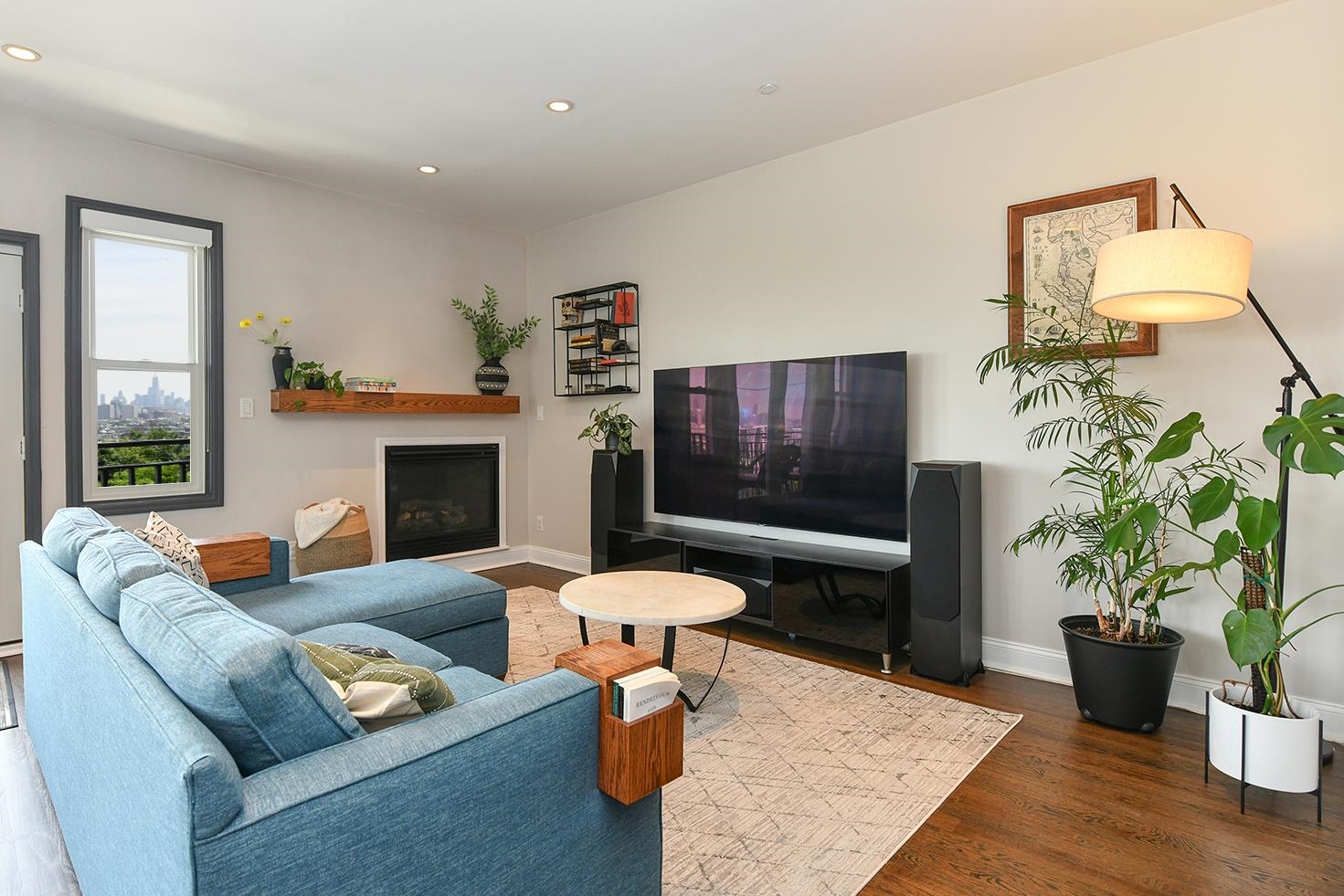 307 MANHATTAN AVE Unit: B