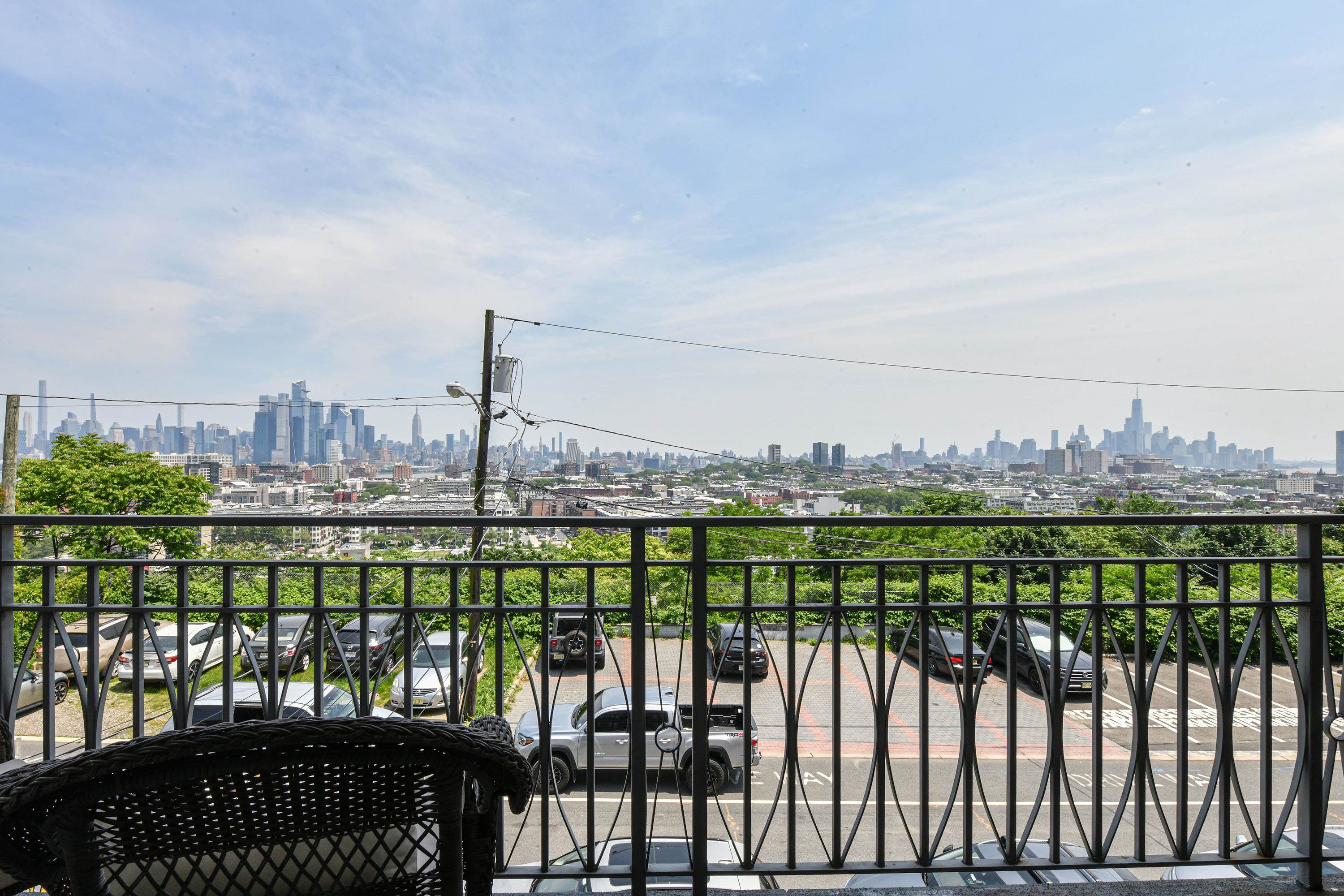 307 MANHATTAN AVE Unit: B