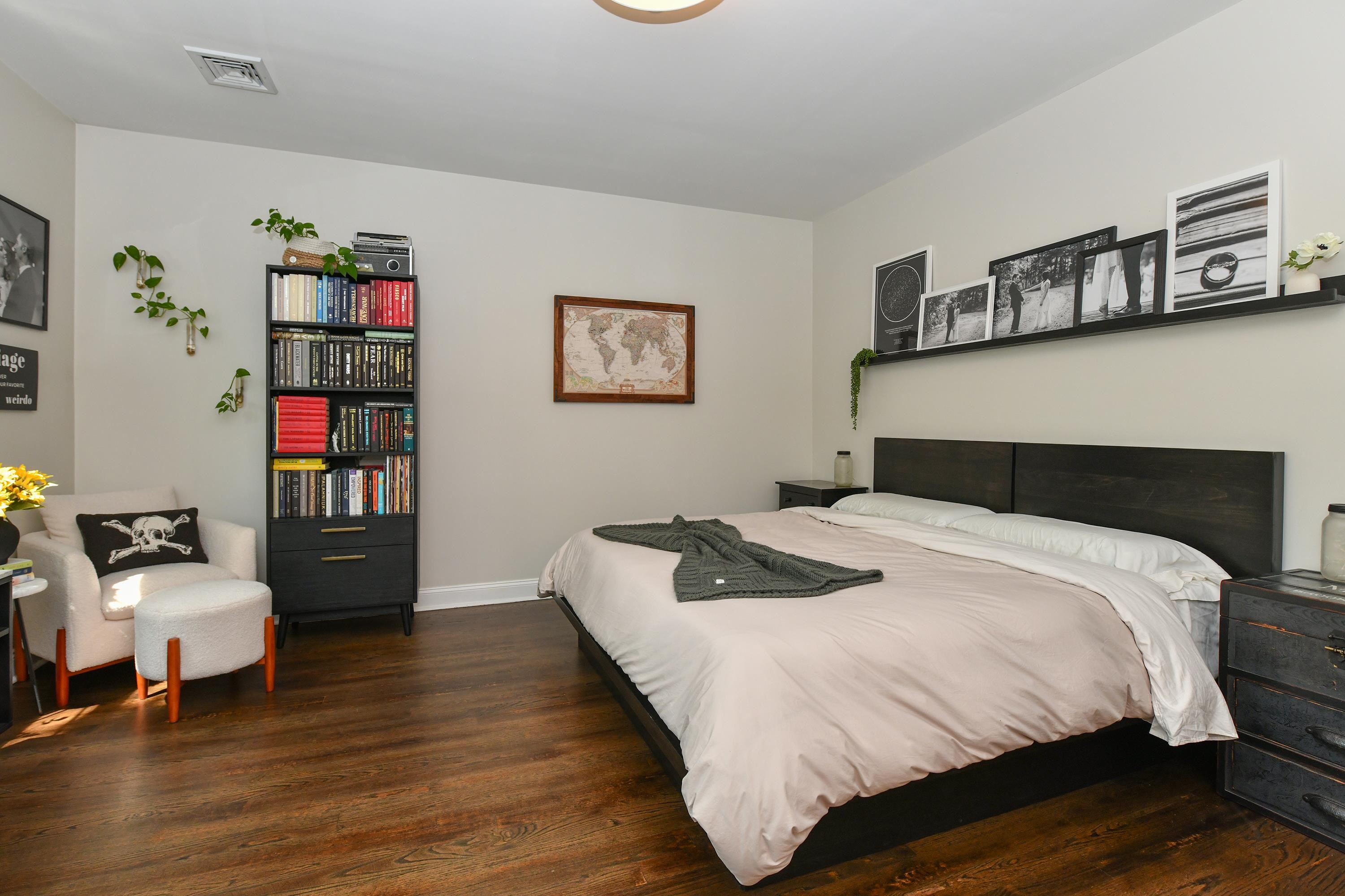 307 MANHATTAN AVE Unit: B