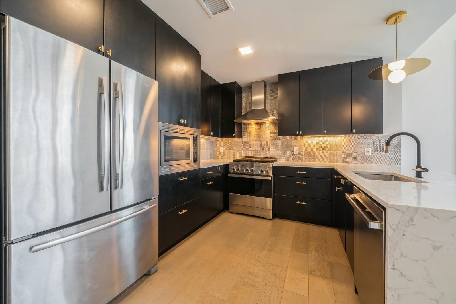 202 MERSELES ST Unit: 503