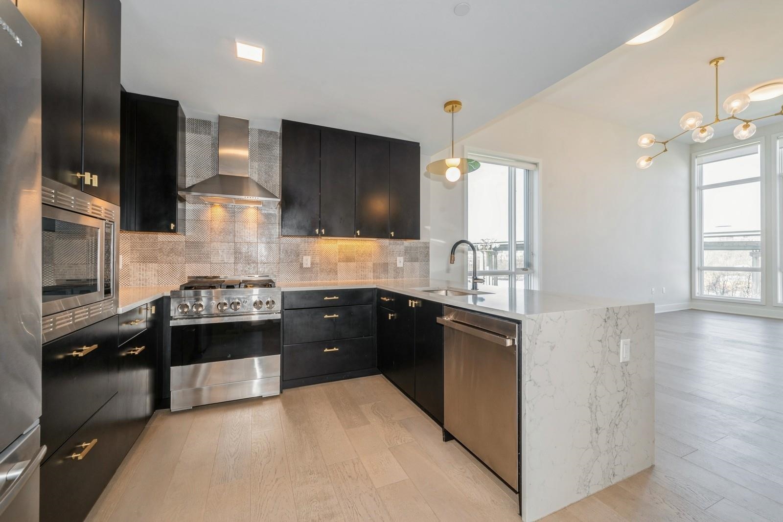 202 MERSELES ST Unit: 503
