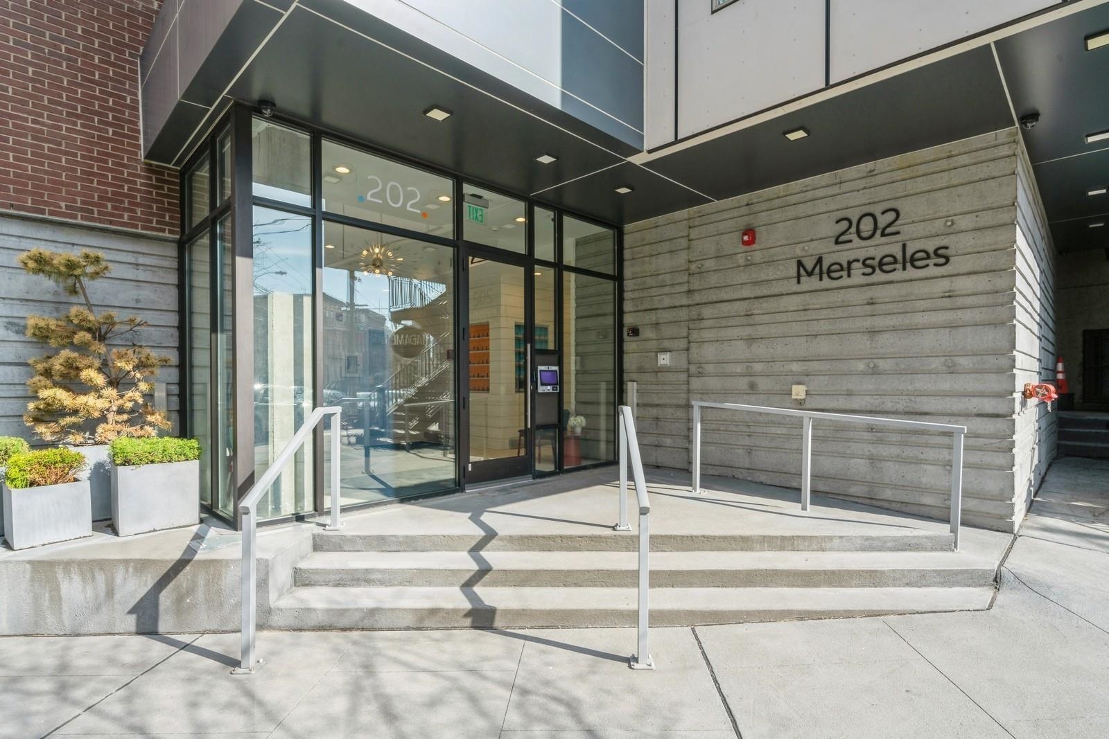 202 MERSELES ST Unit: 503